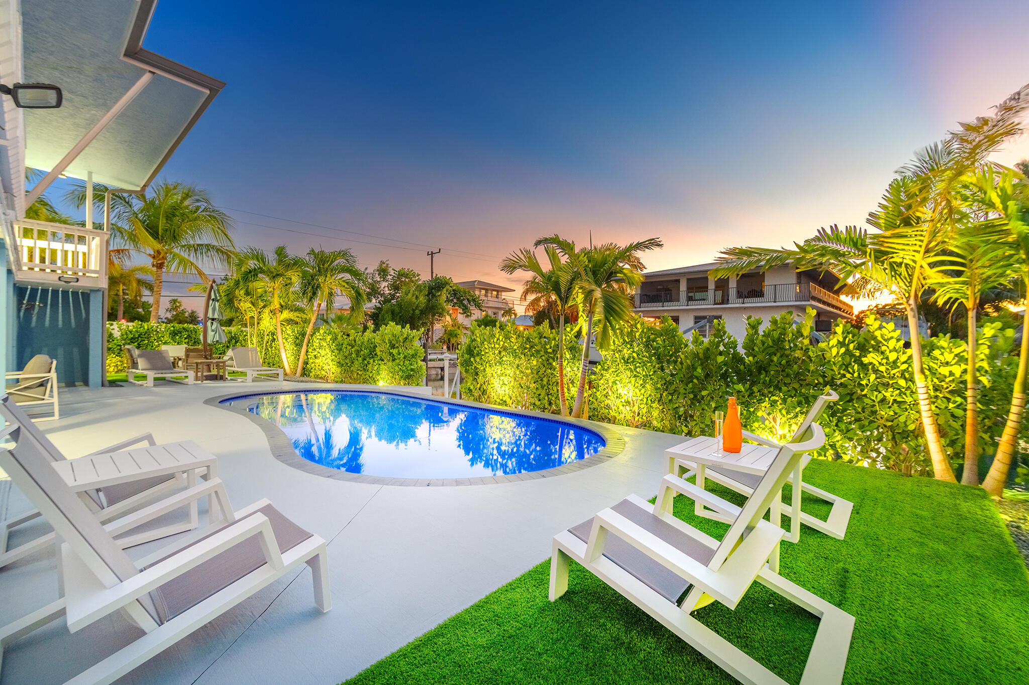 876 Gulf Drive