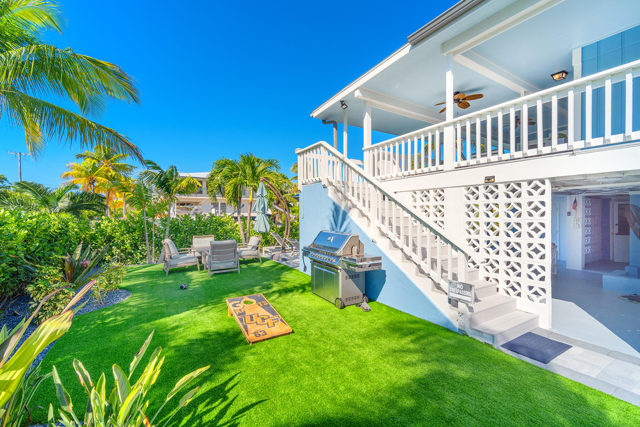 876 Gulf Drive