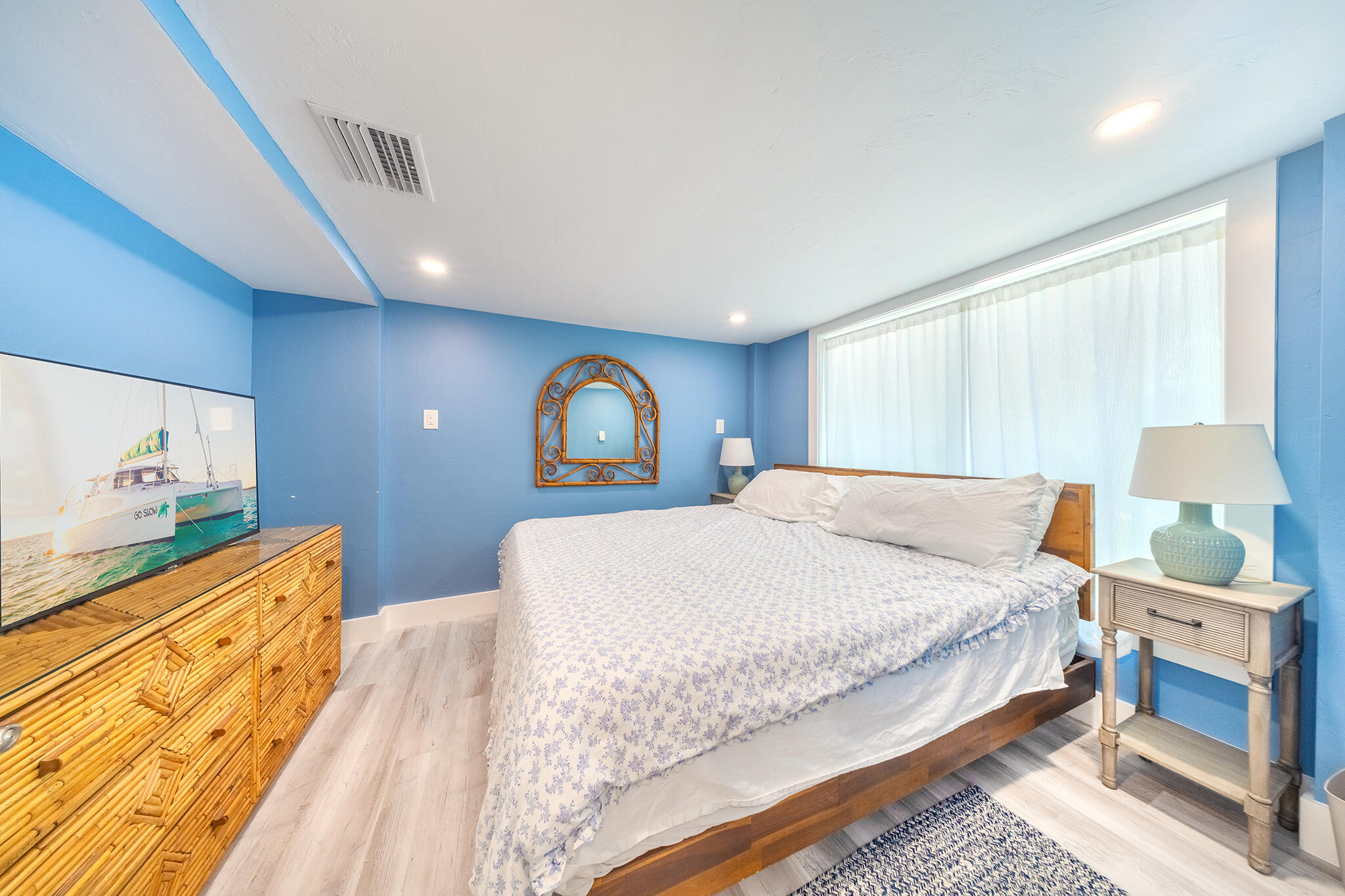 876 Gulf Drive