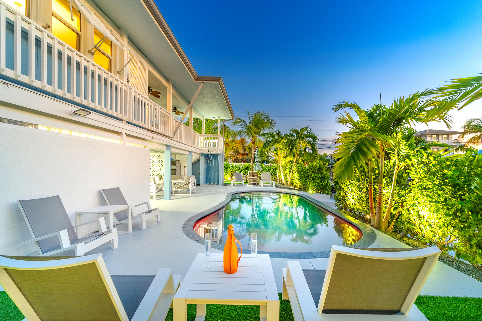 876 Gulf Drive