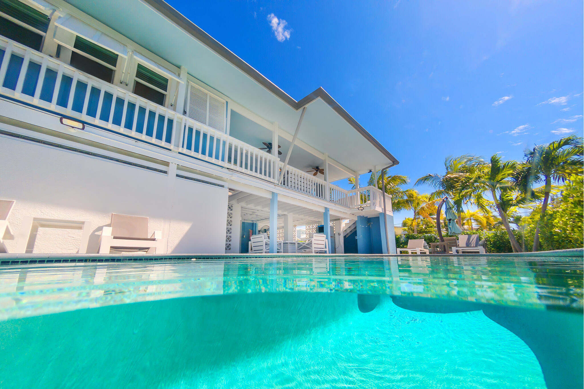 876 Gulf Drive