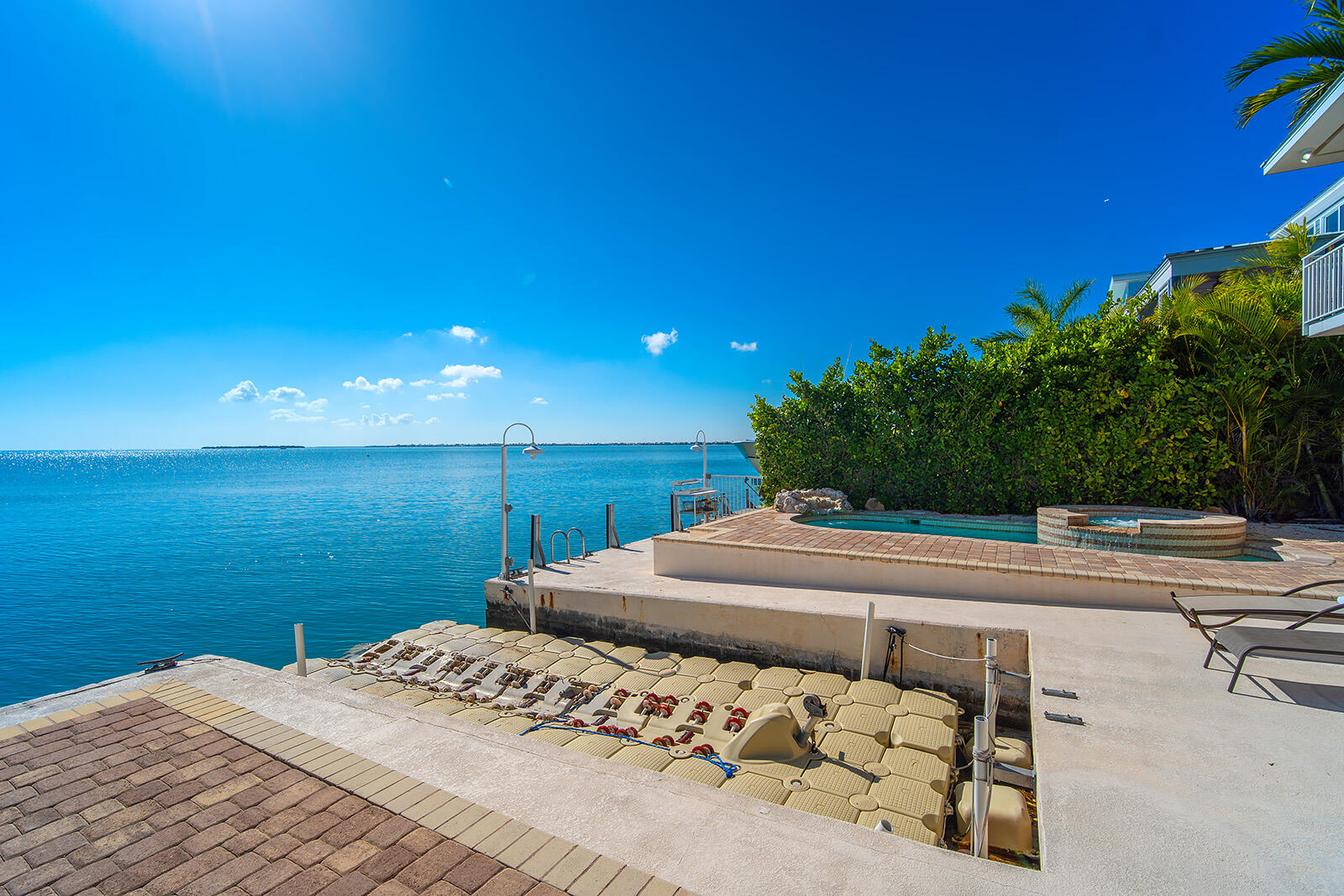 414 E Caribbean Drive