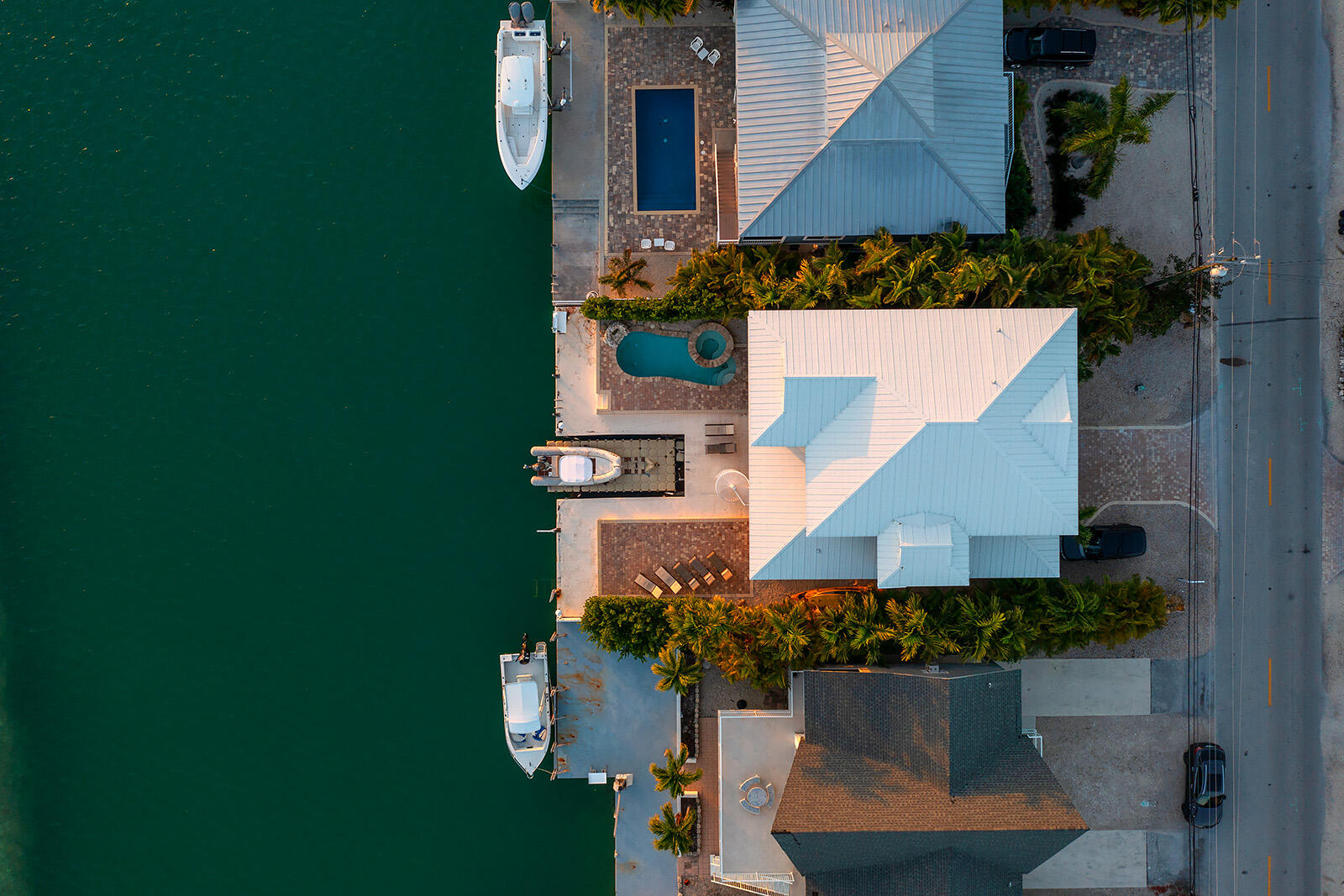 414 E Caribbean Drive