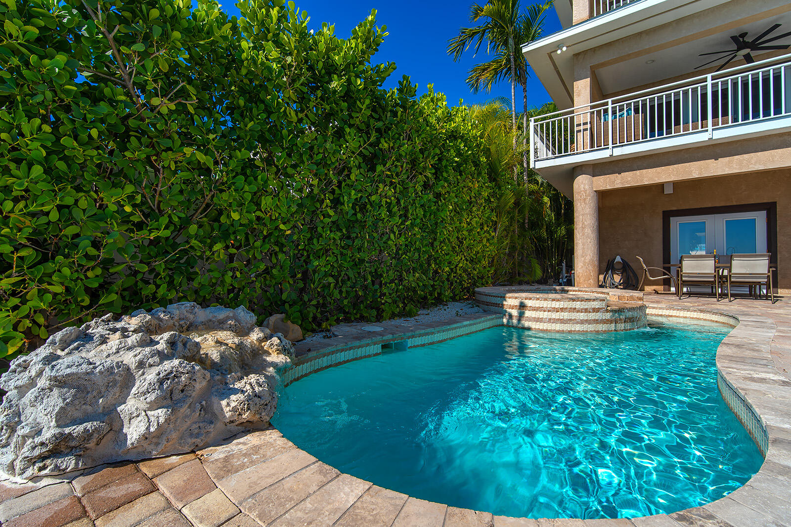 414 E Caribbean Drive