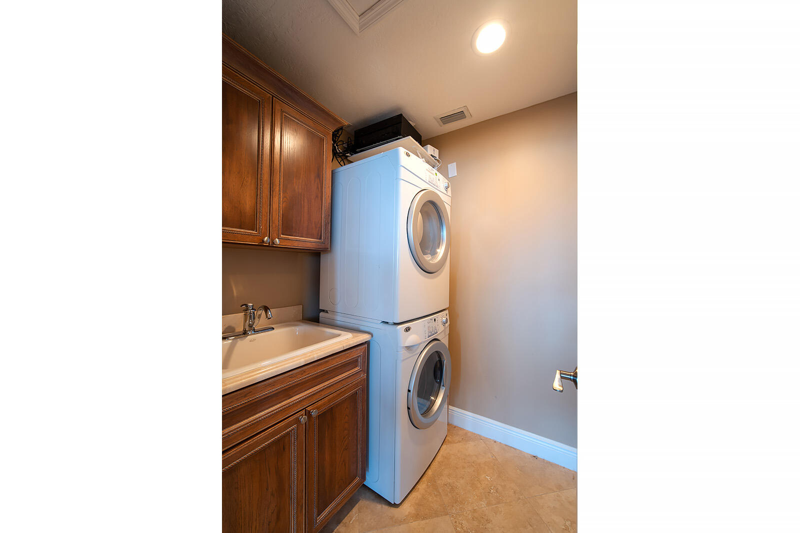 414 E Caribbean Drive