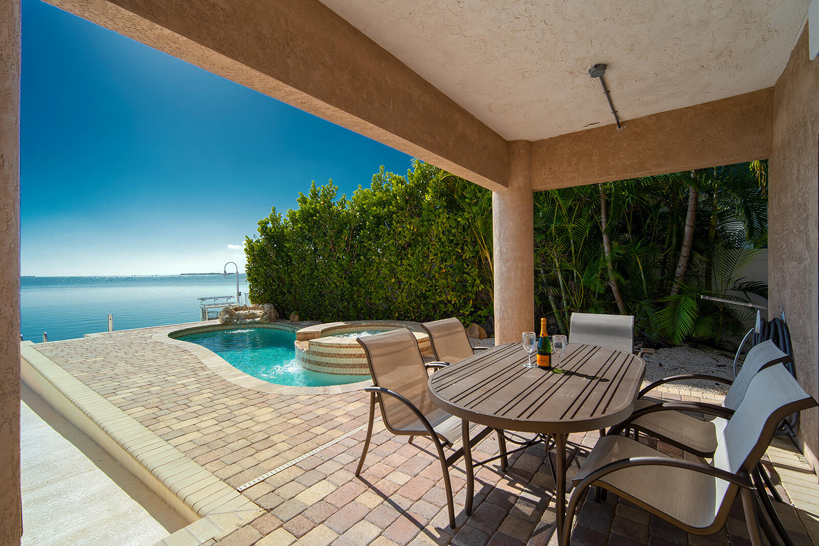 414 E Caribbean Drive