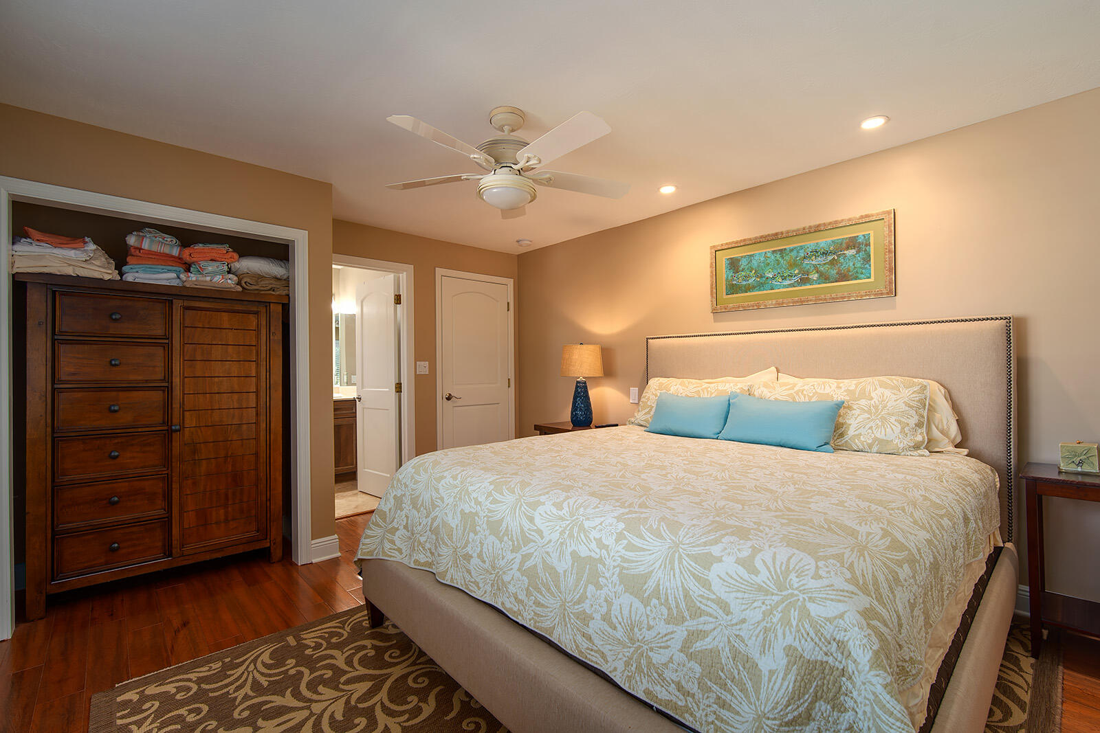 414 E Caribbean Drive