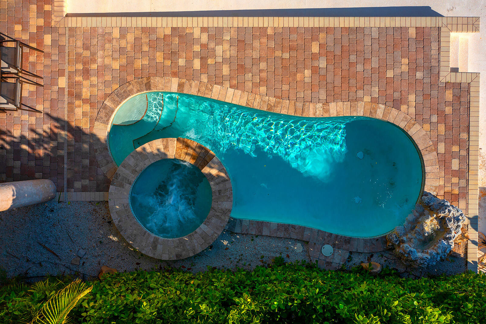 414 E Caribbean Drive