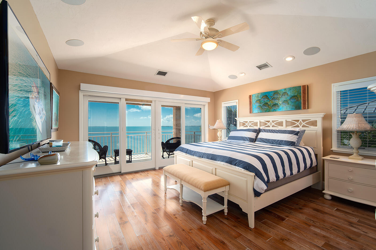 414 E Caribbean Drive