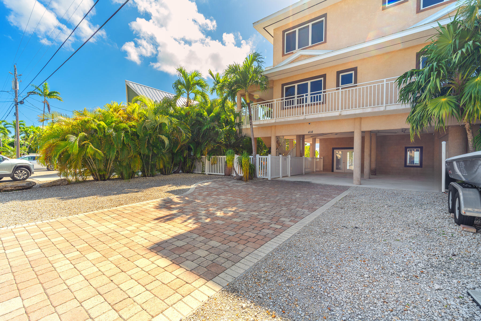 414 E Caribbean Drive