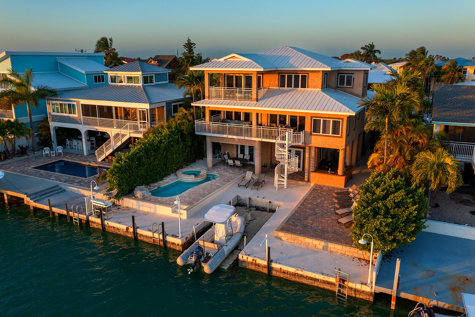 414 E Caribbean Drive