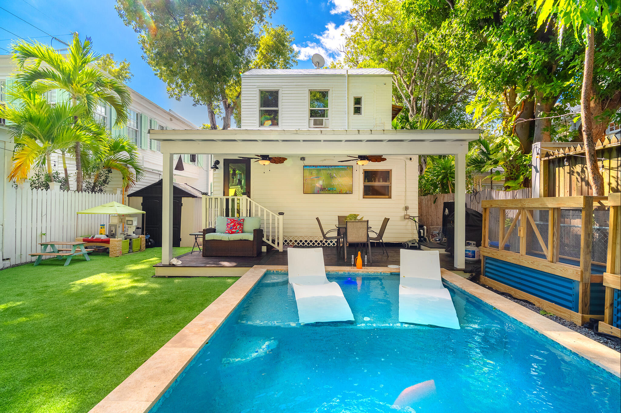 529 Simonton Street