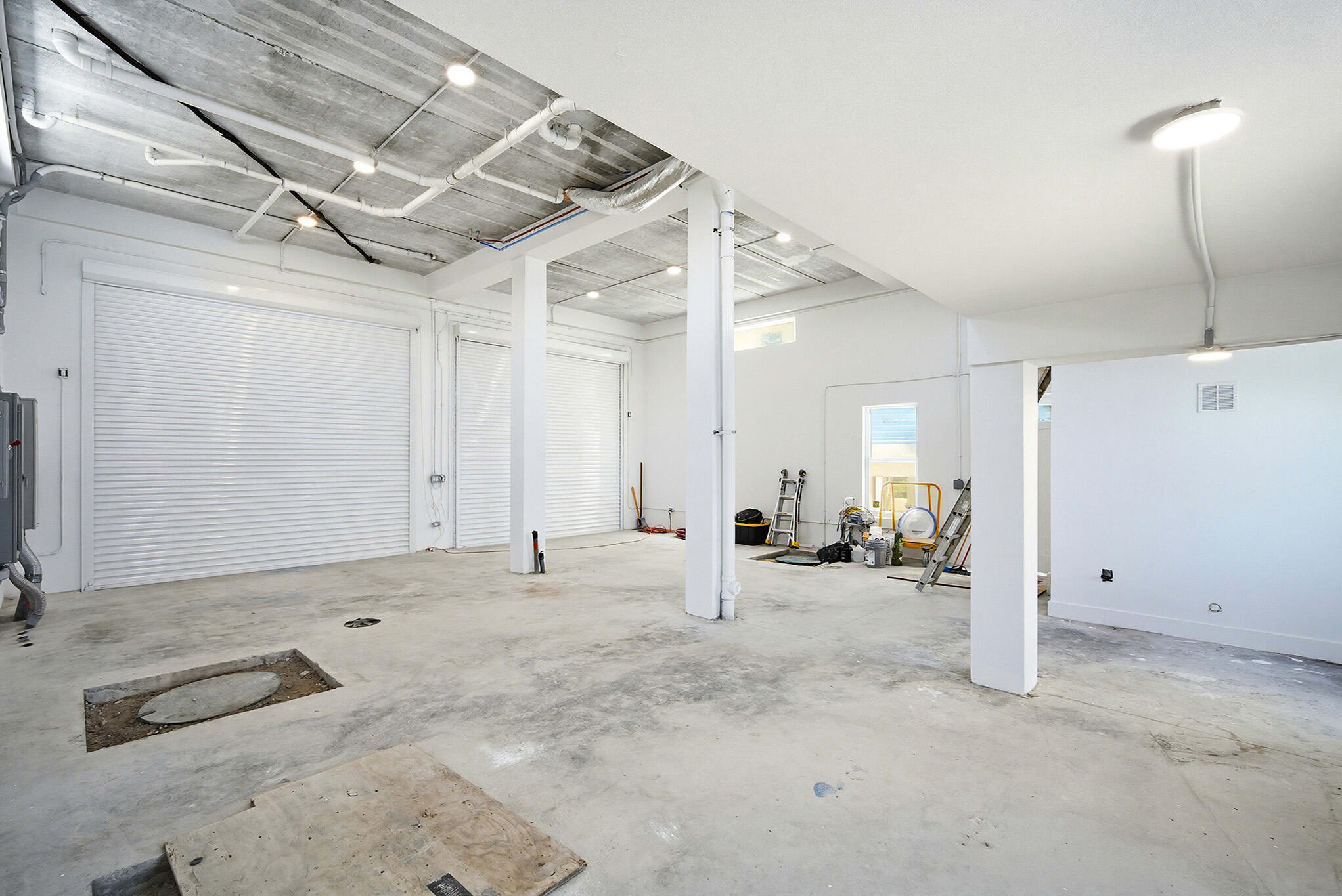 1041 E Buttonwood Drive