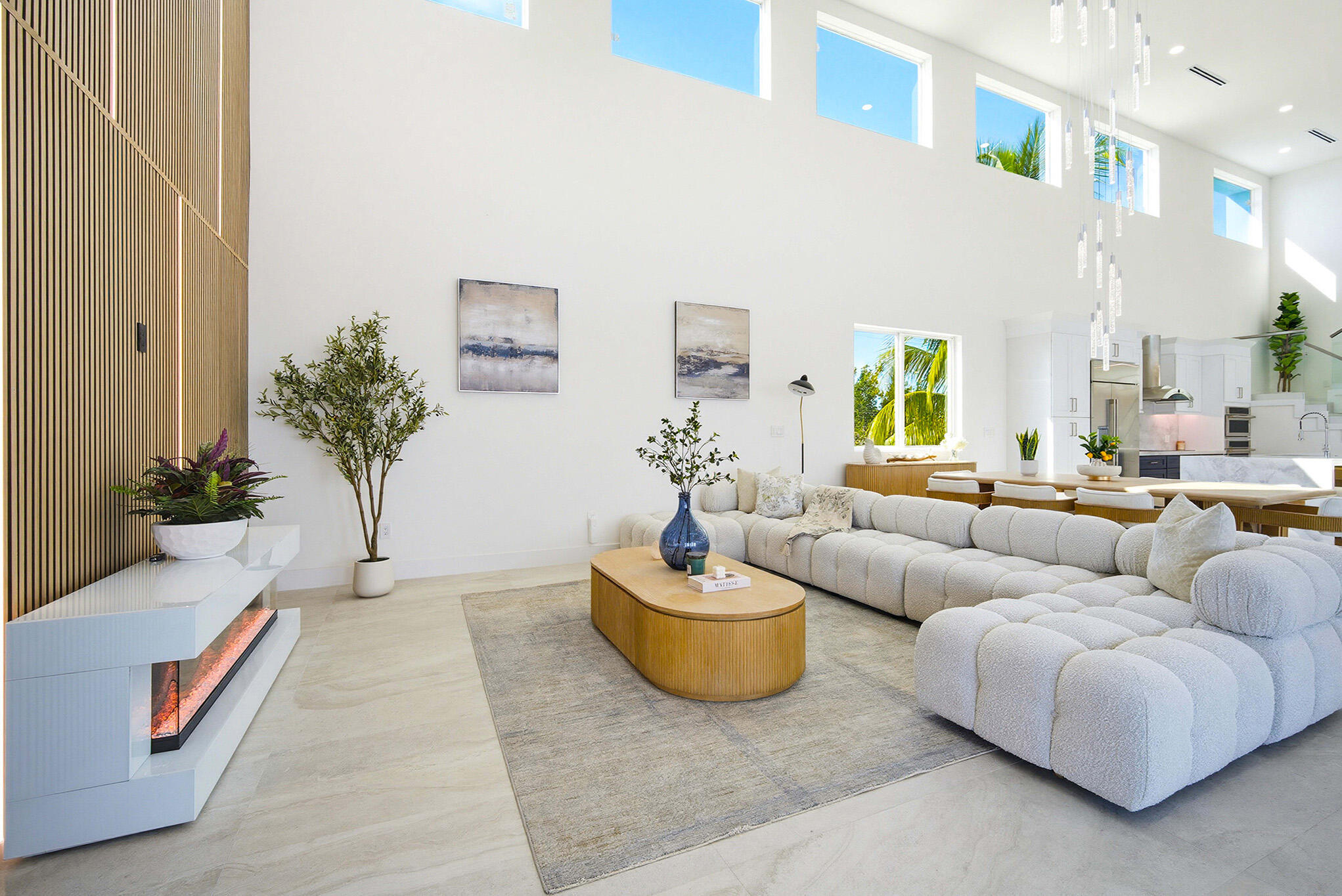 1041 E Buttonwood Drive