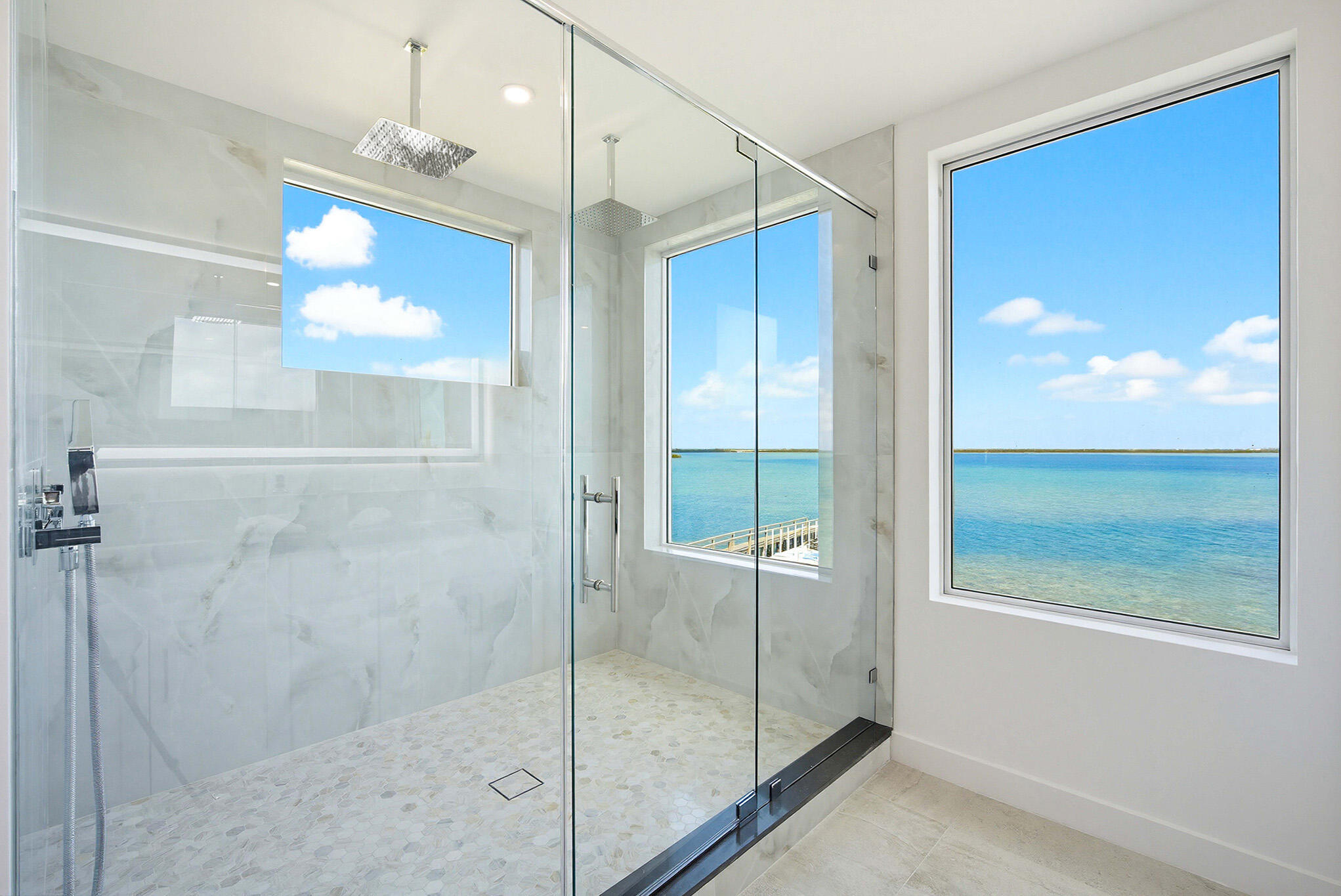 1041 E Buttonwood Drive