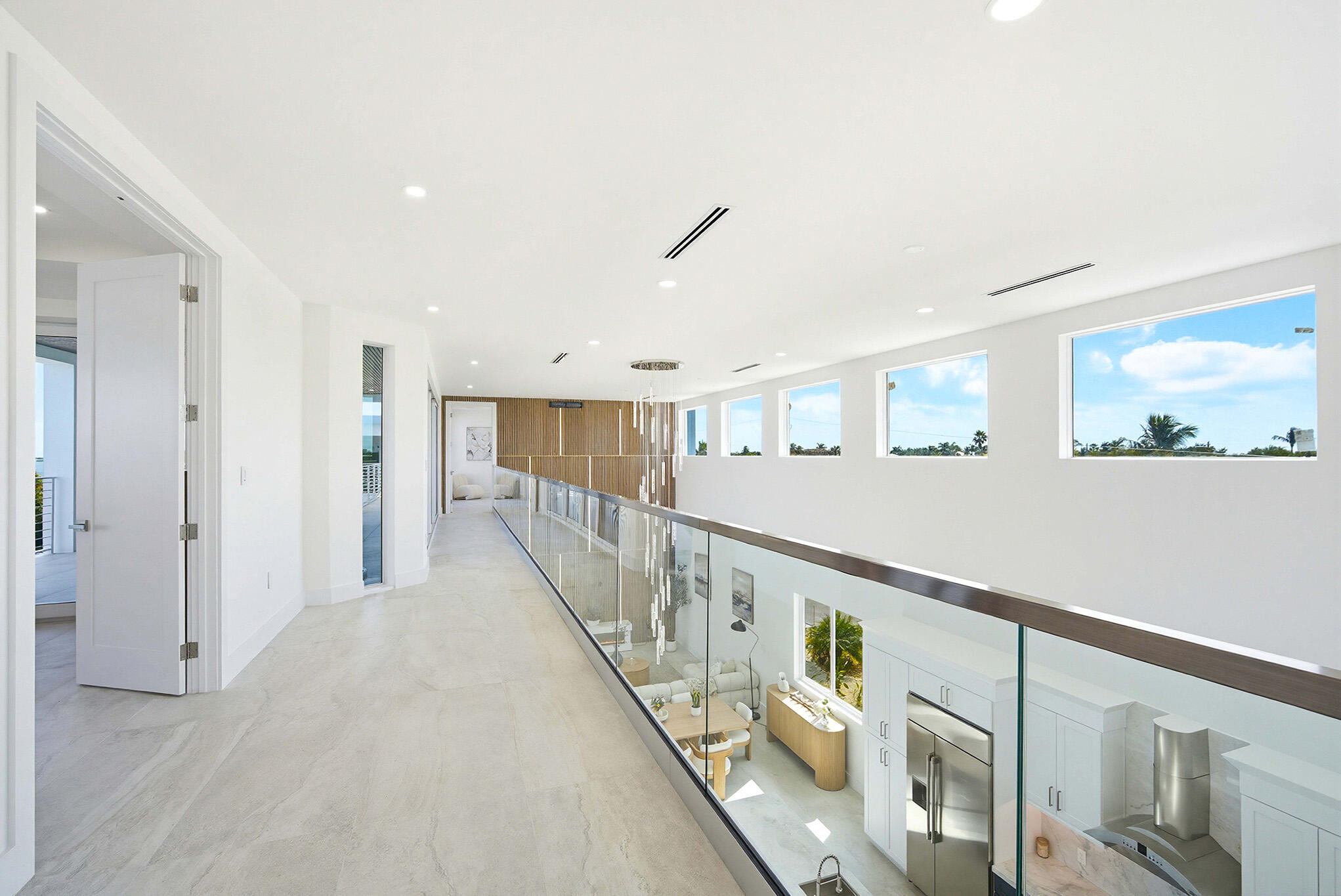 1041 E Buttonwood Drive