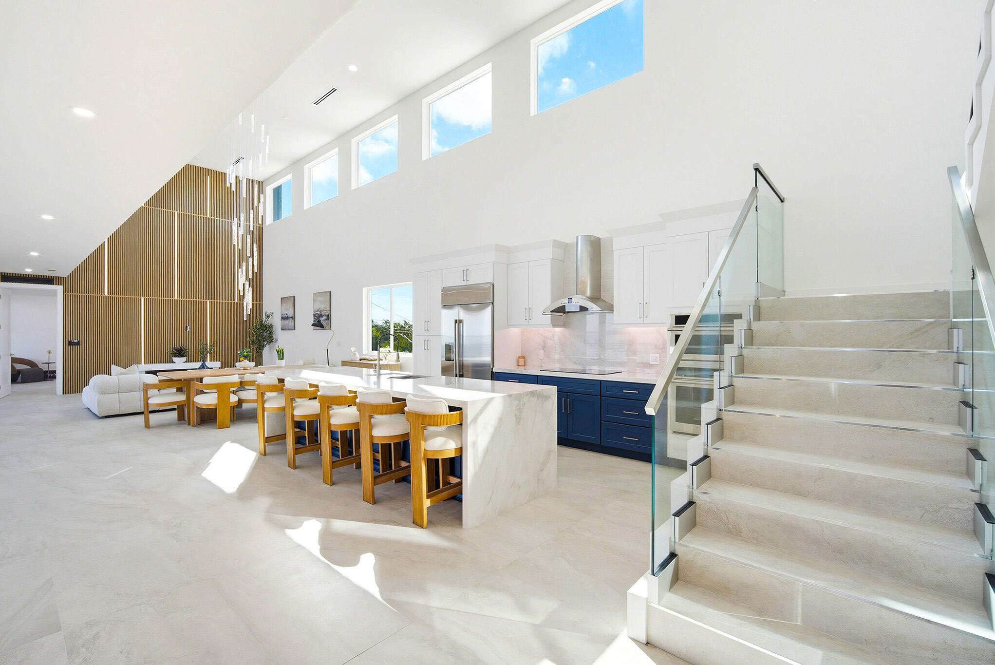 1041 E Buttonwood Drive