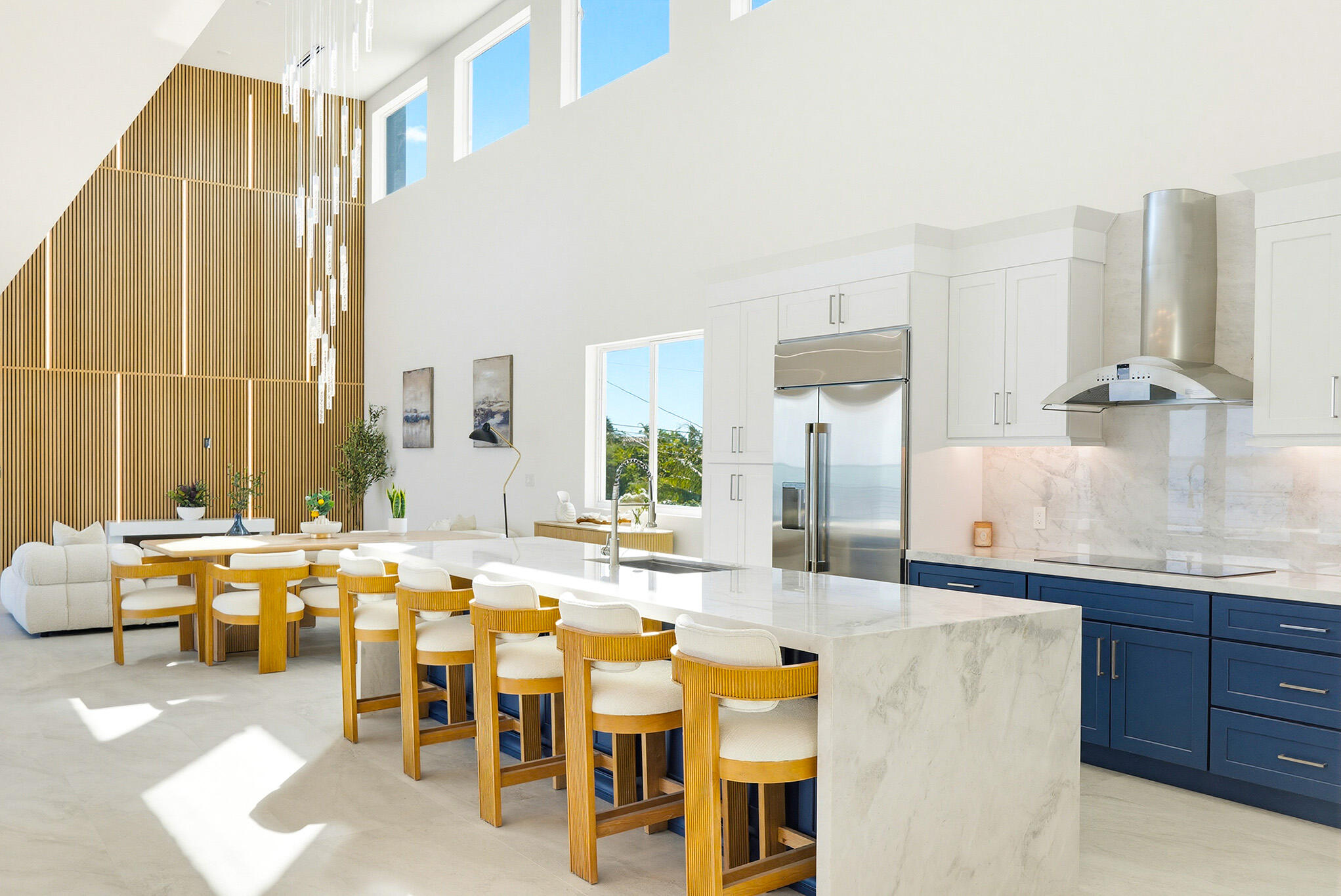 1041 E Buttonwood Drive