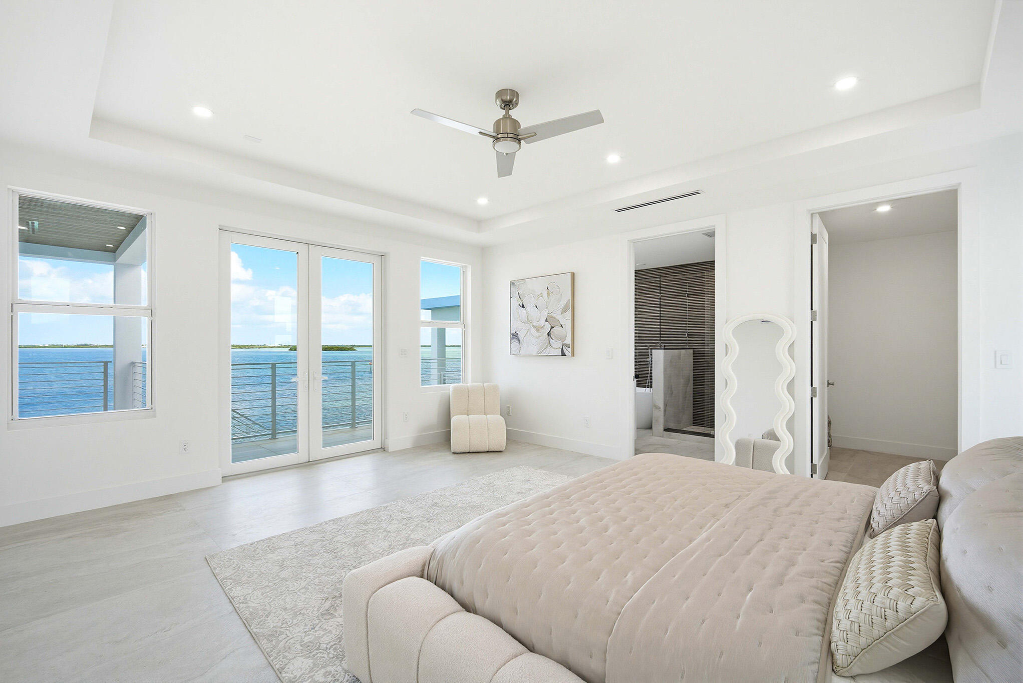 1041 E Buttonwood Drive