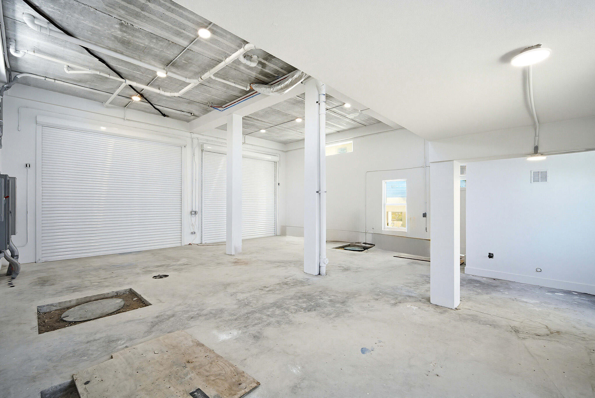 1041 E Buttonwood Drive