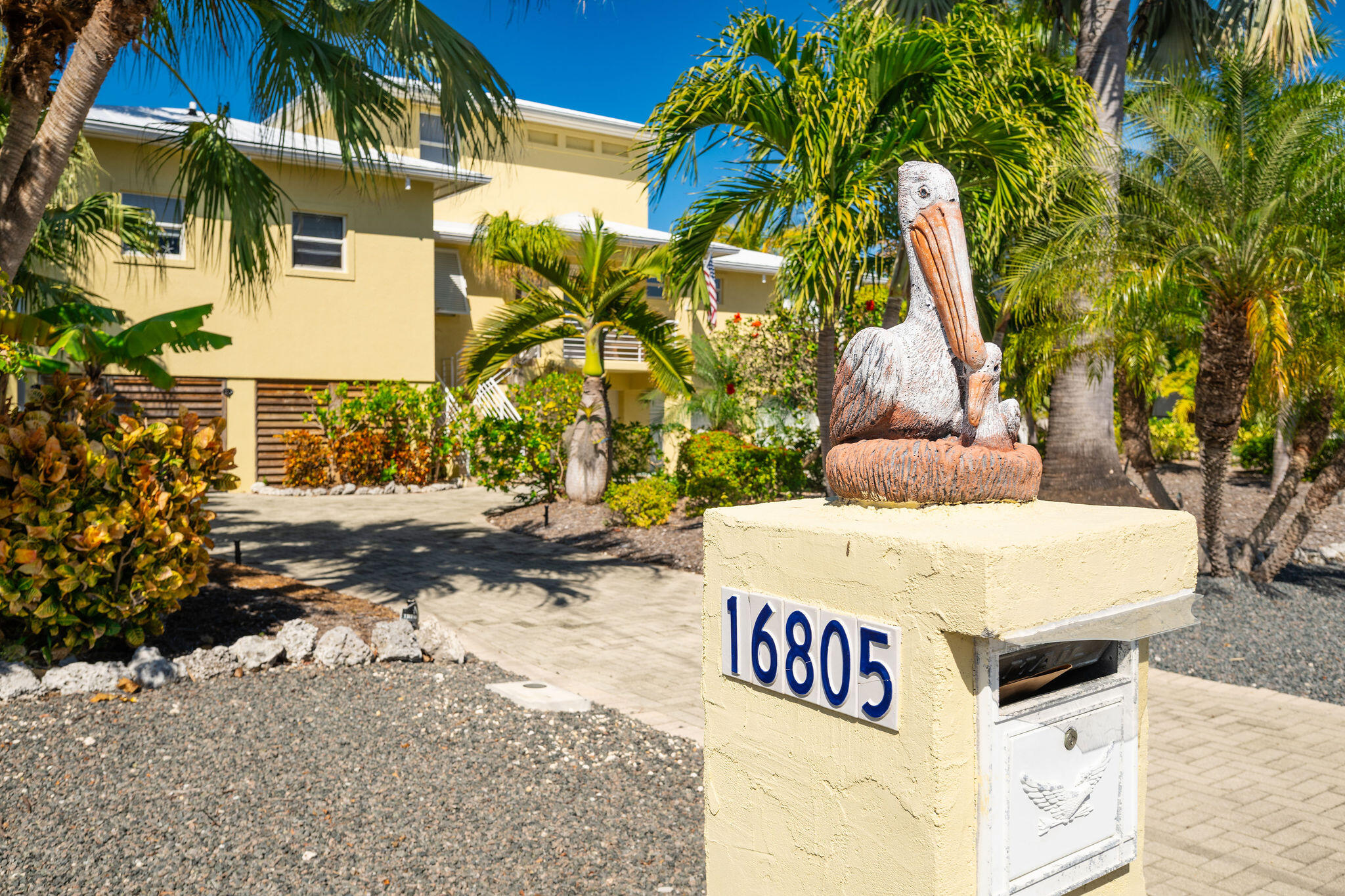 16805 Tamarind Road