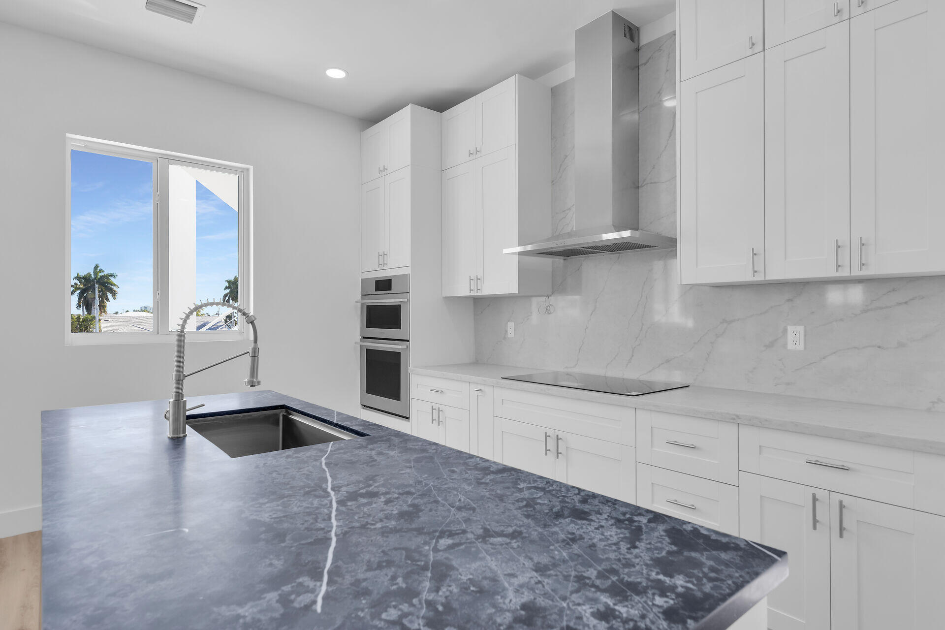 240 14Th Street