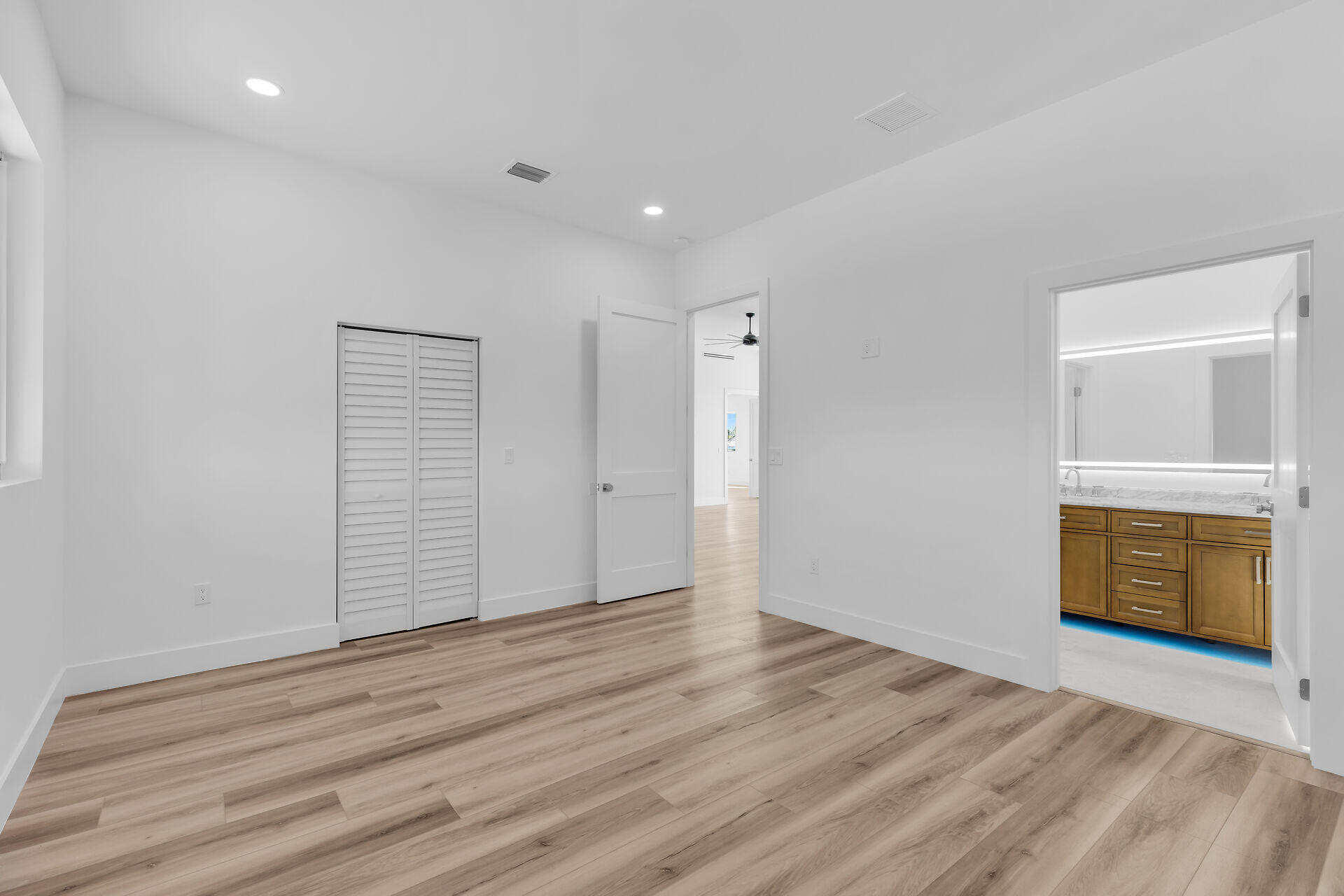 240 14Th Street