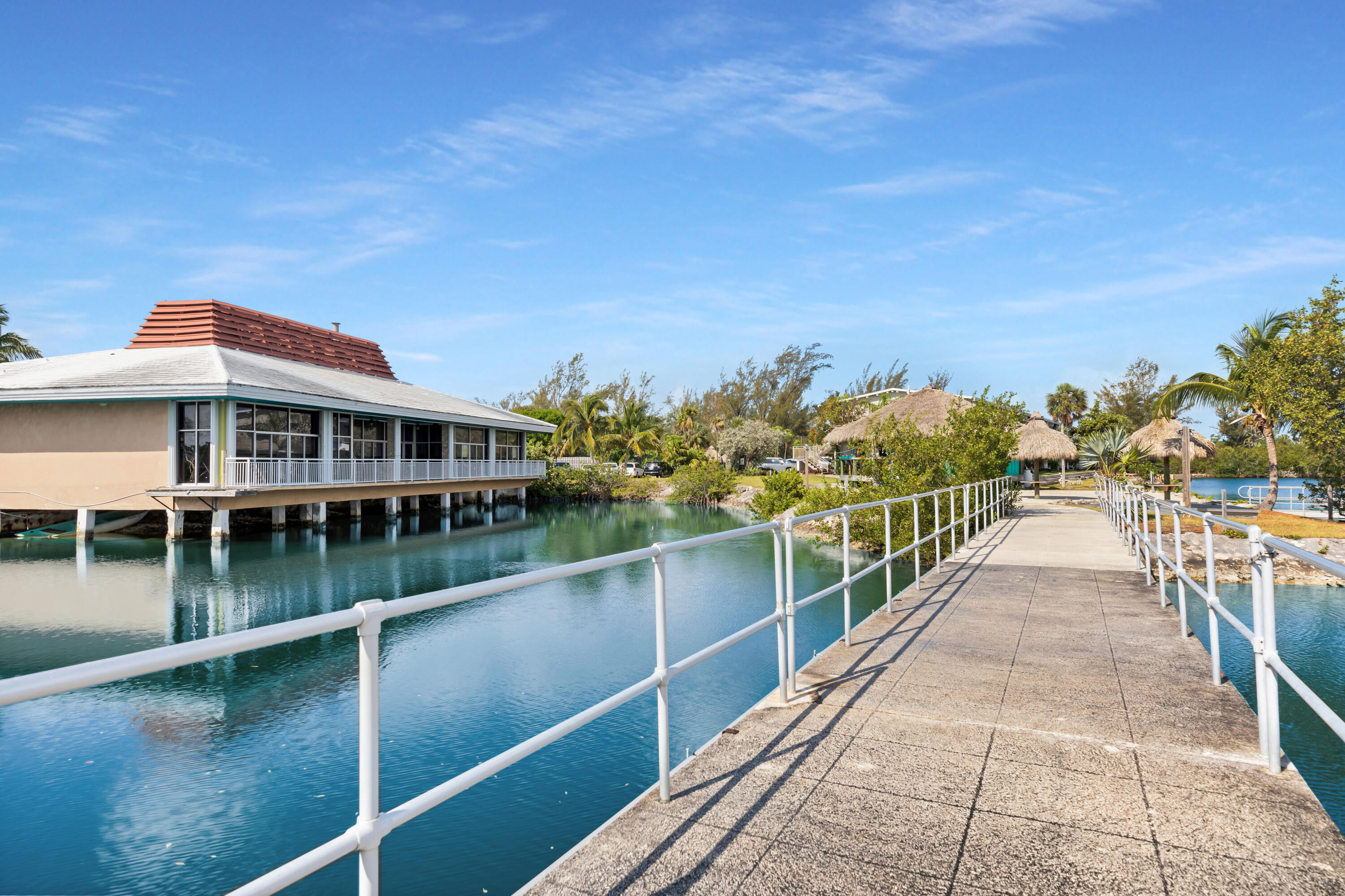 17075 Overseas Highway