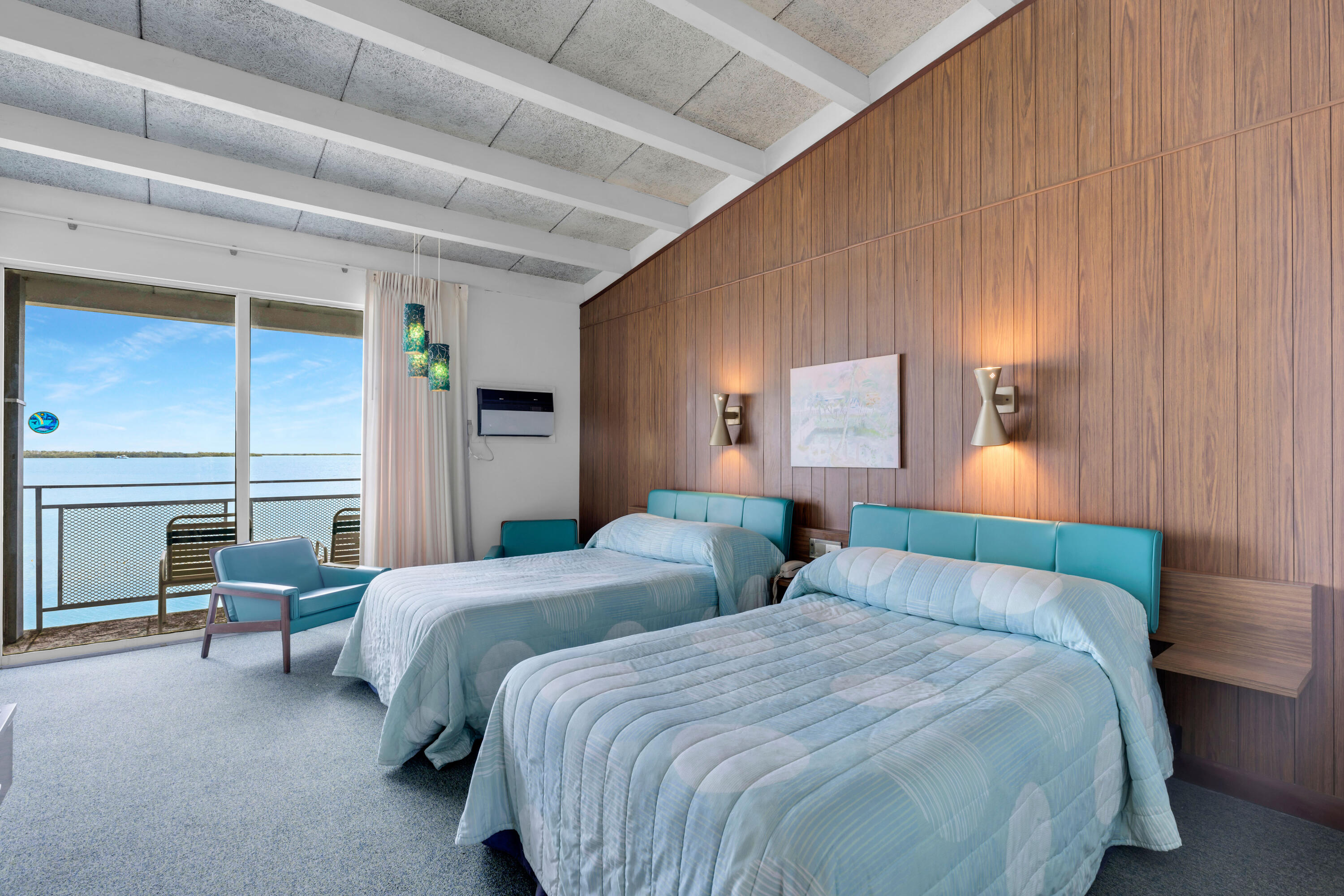 17075 Overseas Highway