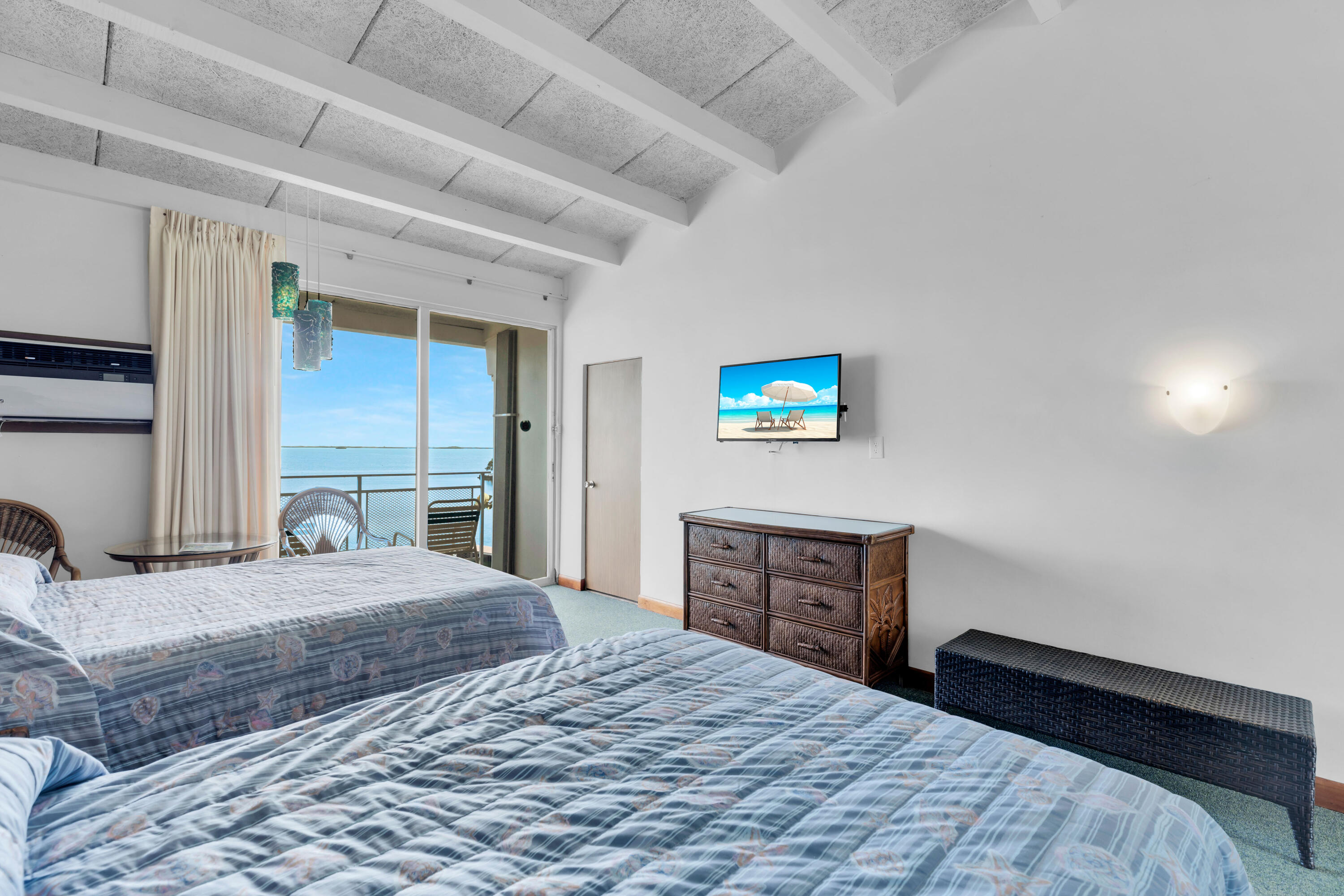 17075 Overseas Highway