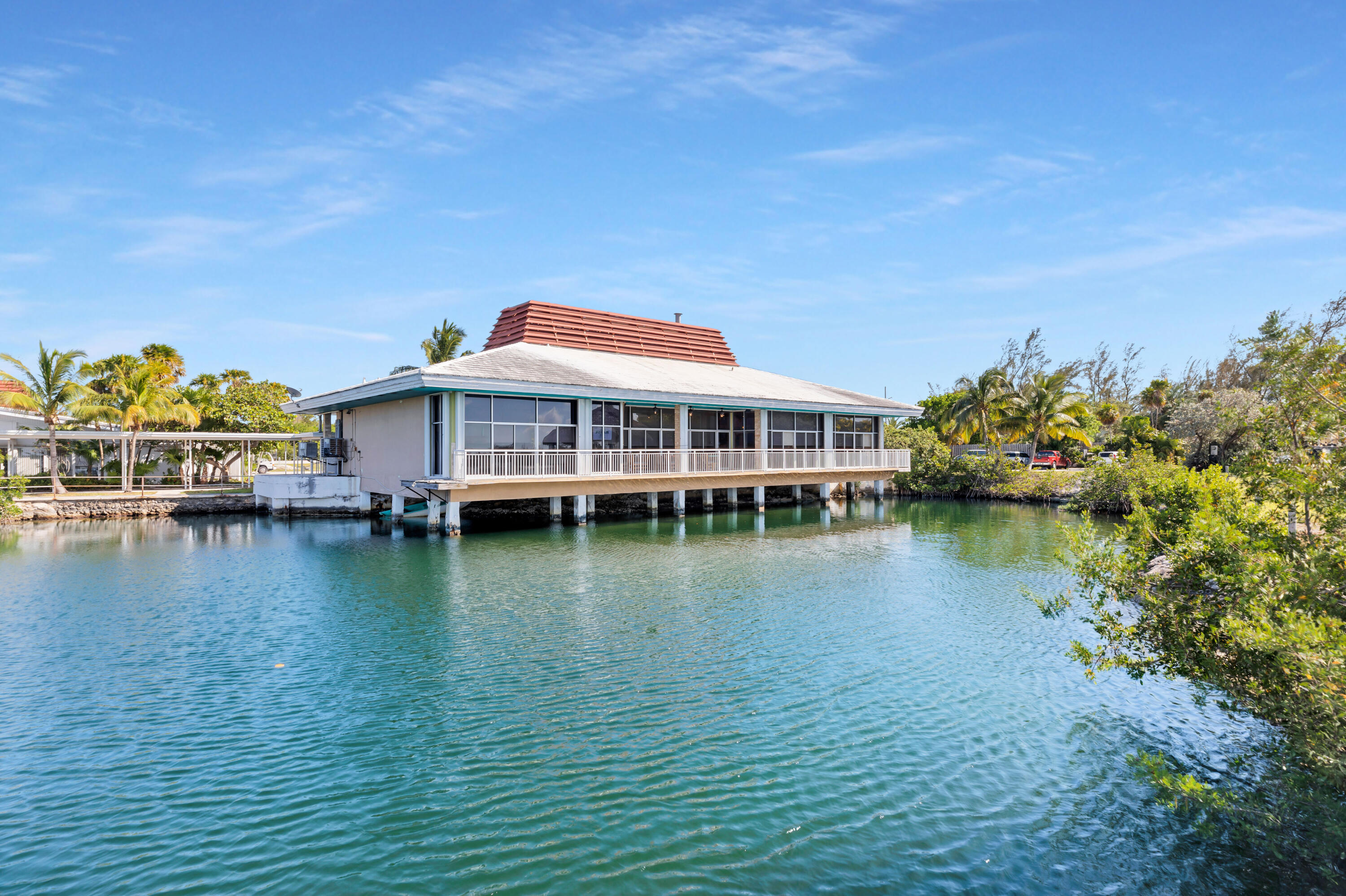 17075 Overseas Highway