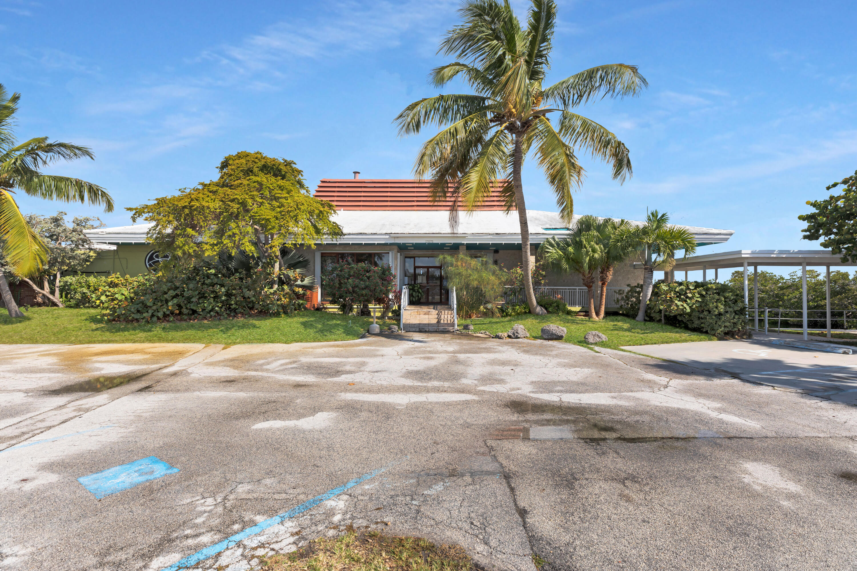 17075 Overseas Highway