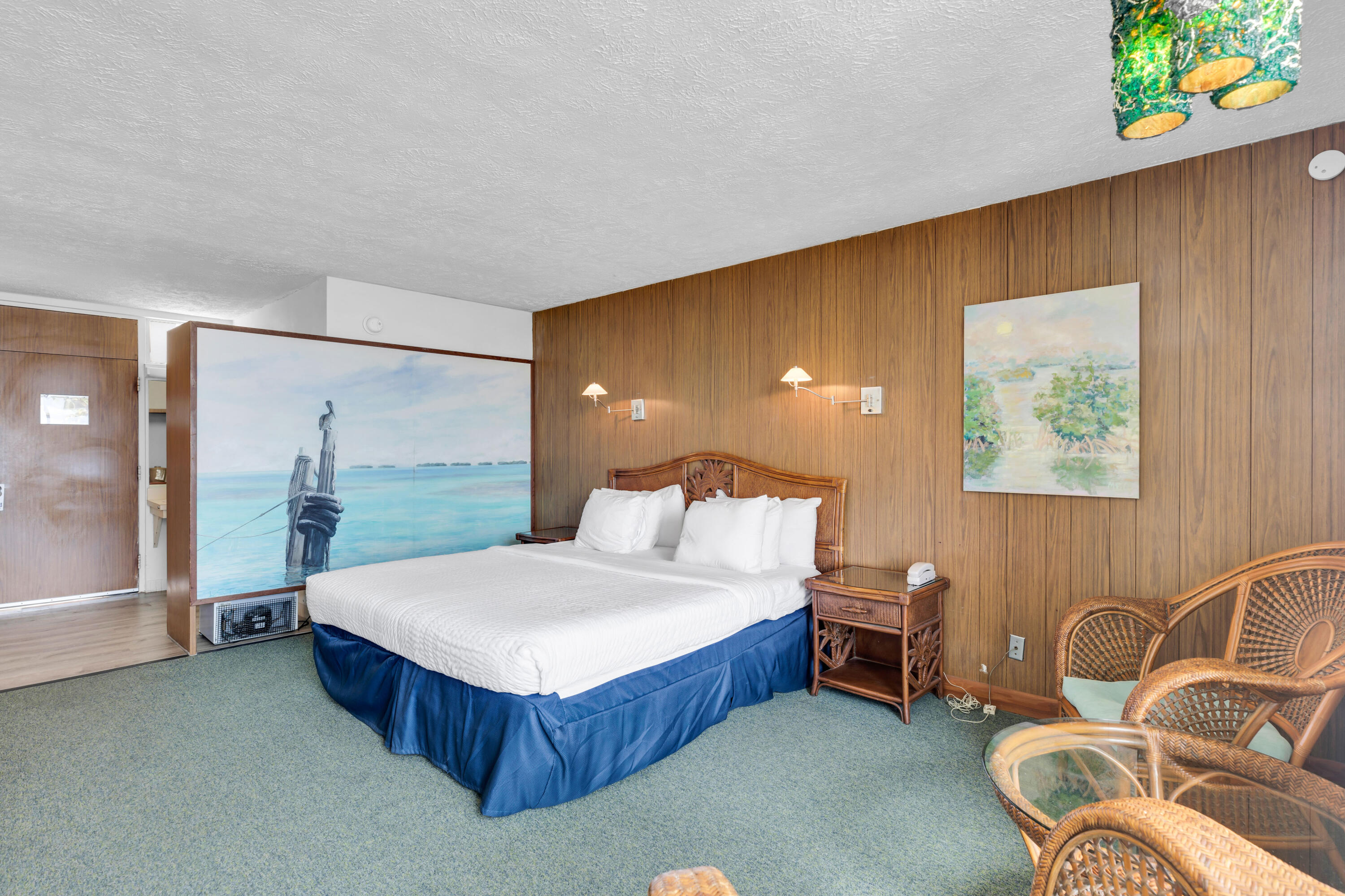 17075 Overseas Highway