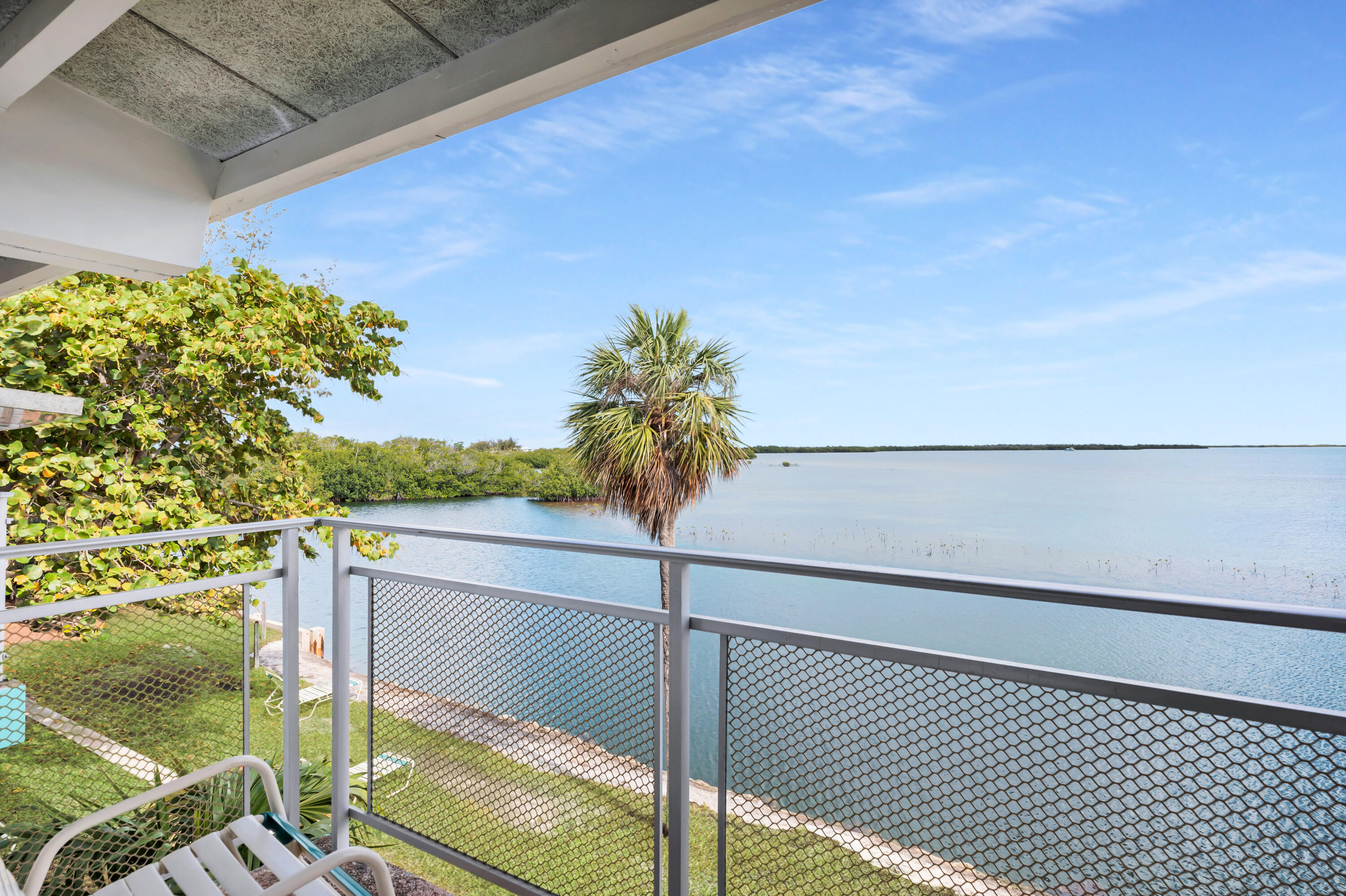 17075 Overseas Highway