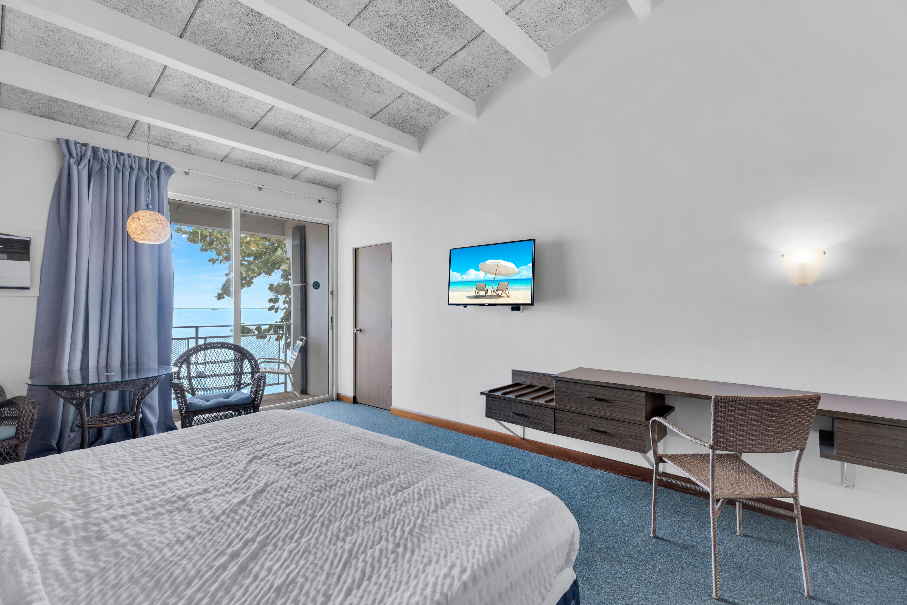 17075 Overseas Highway