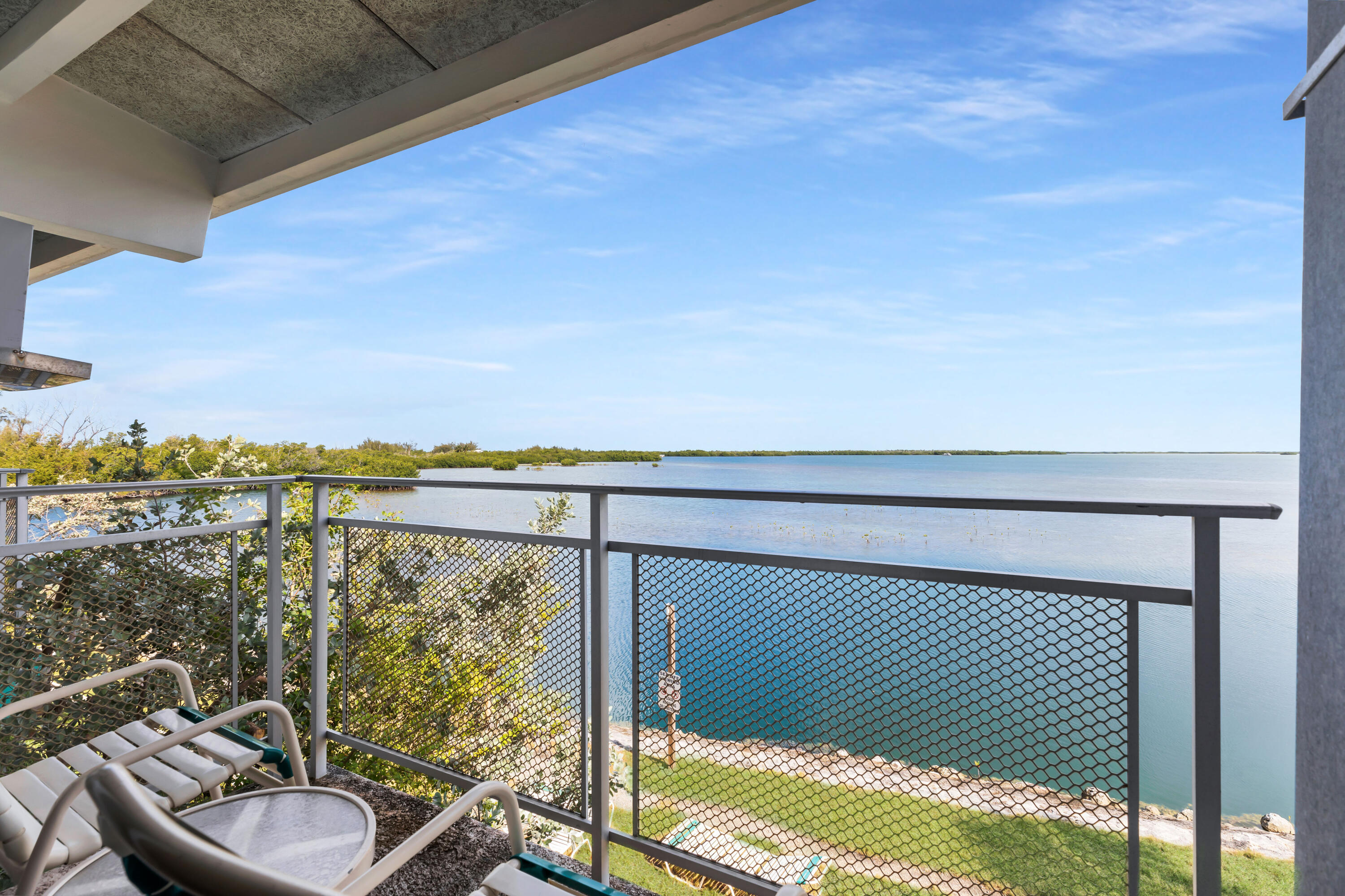 17075 Overseas Highway