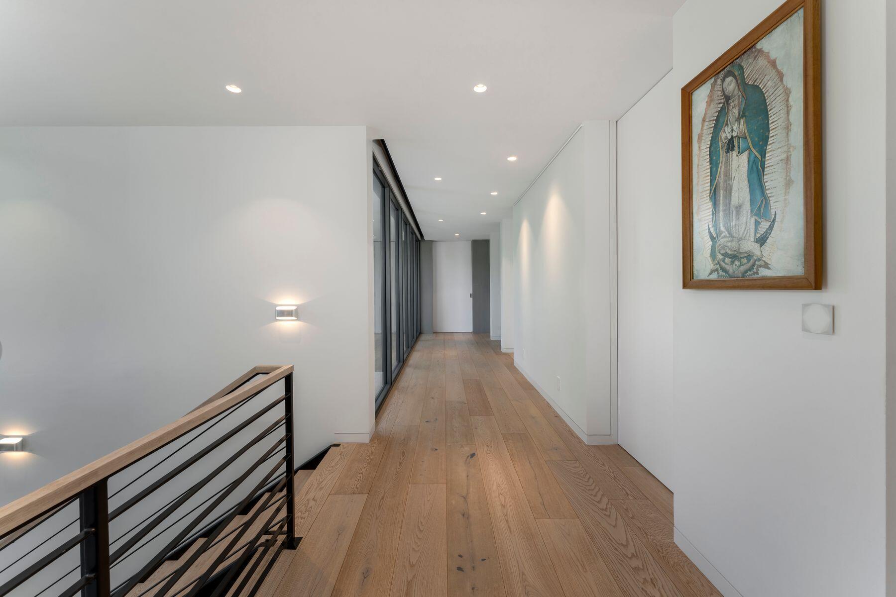 19 Avacado Street