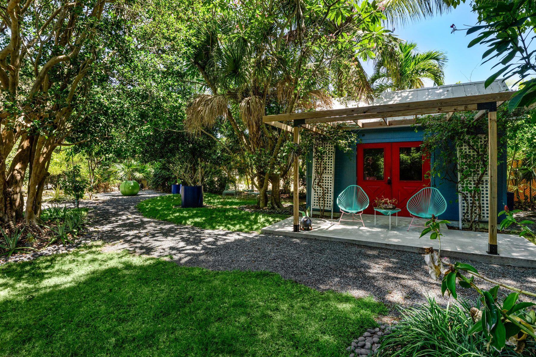 19 Avacado Street