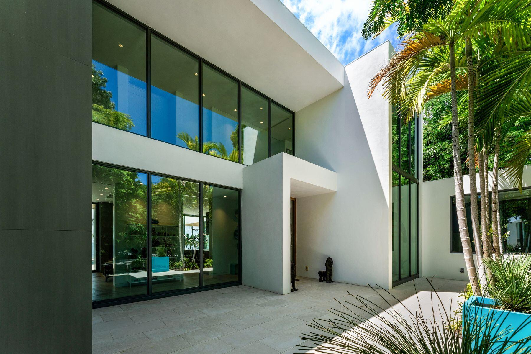 19 Avacado Street
