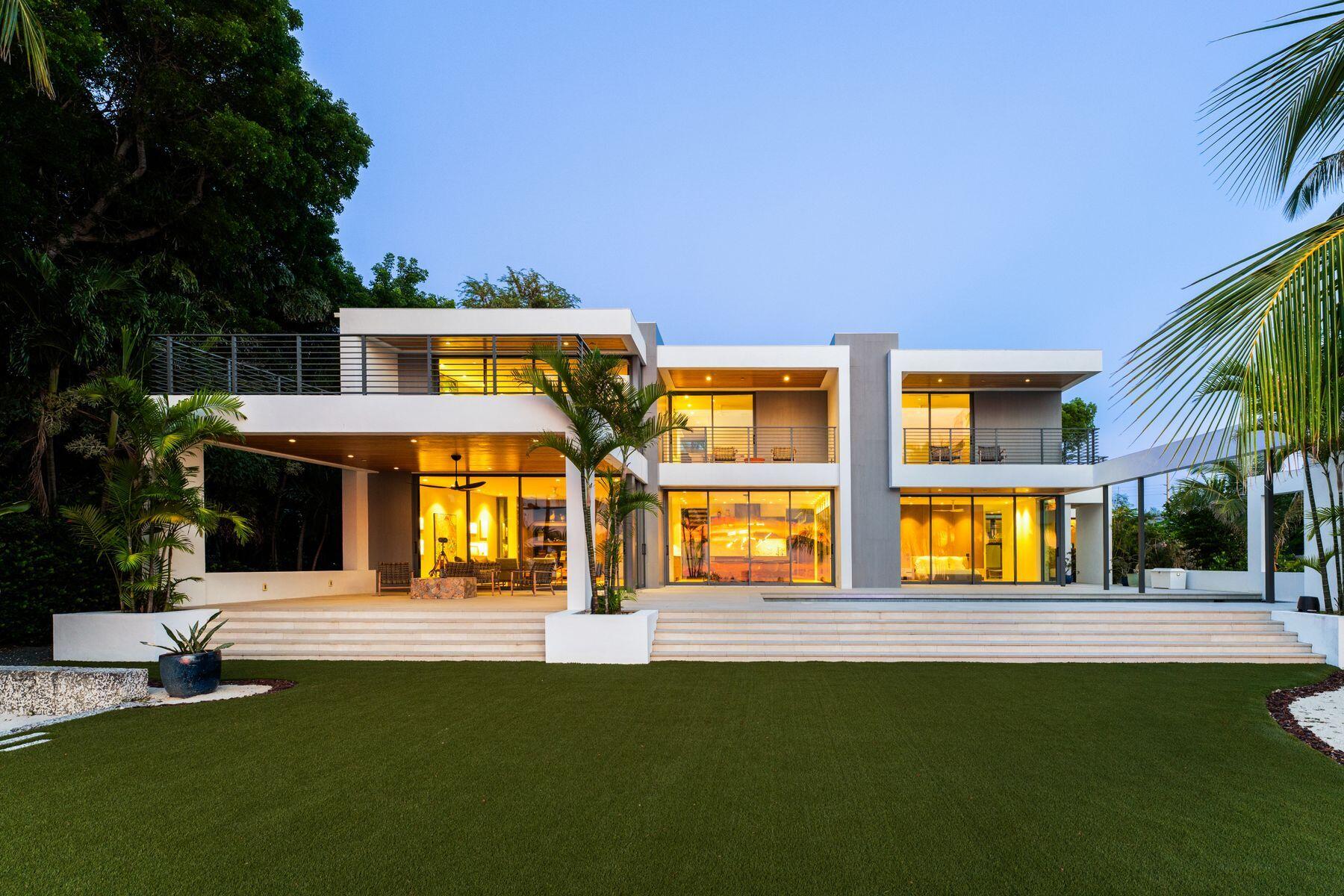 19 Avacado Street