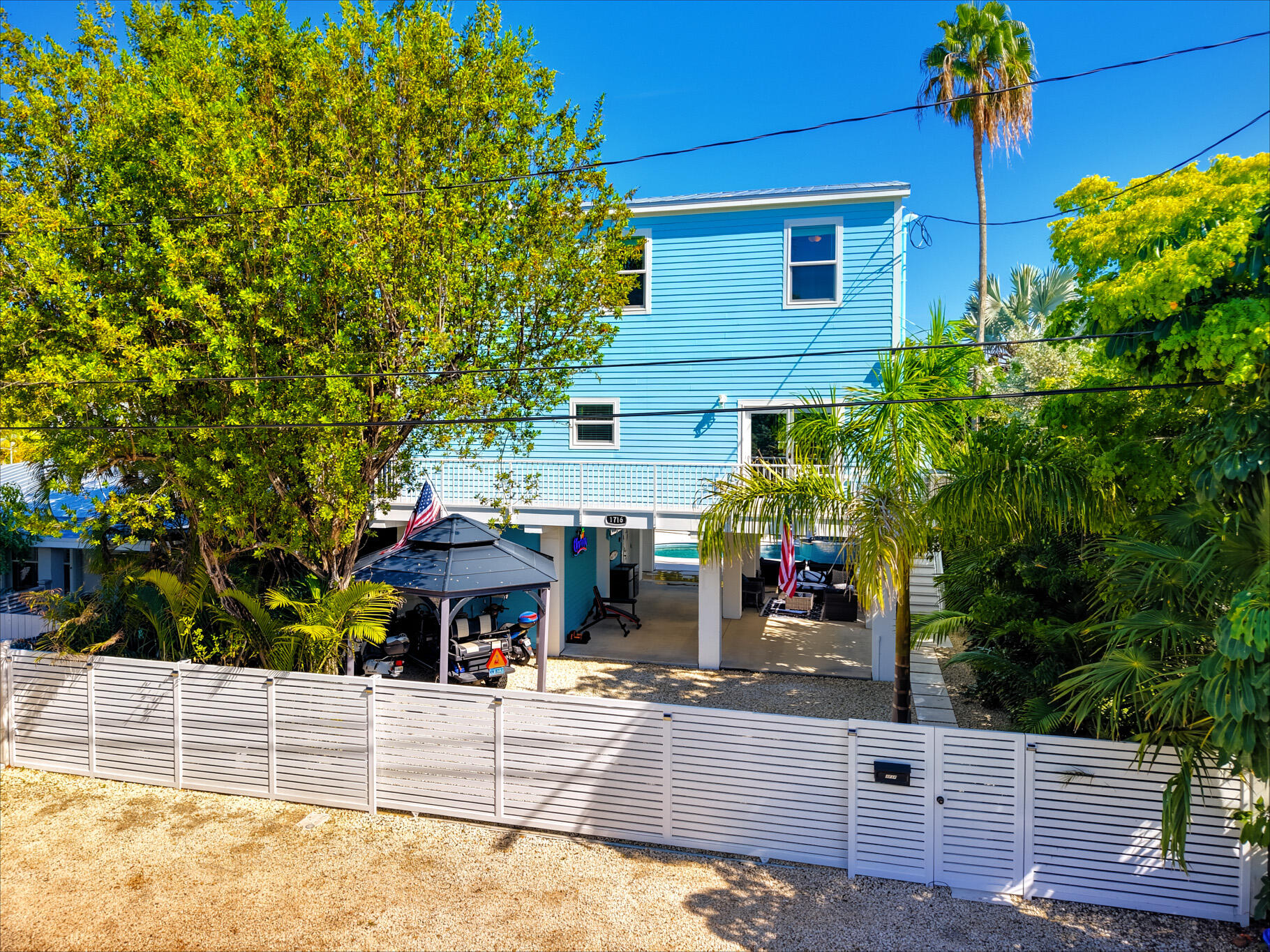 1716 Laird Street