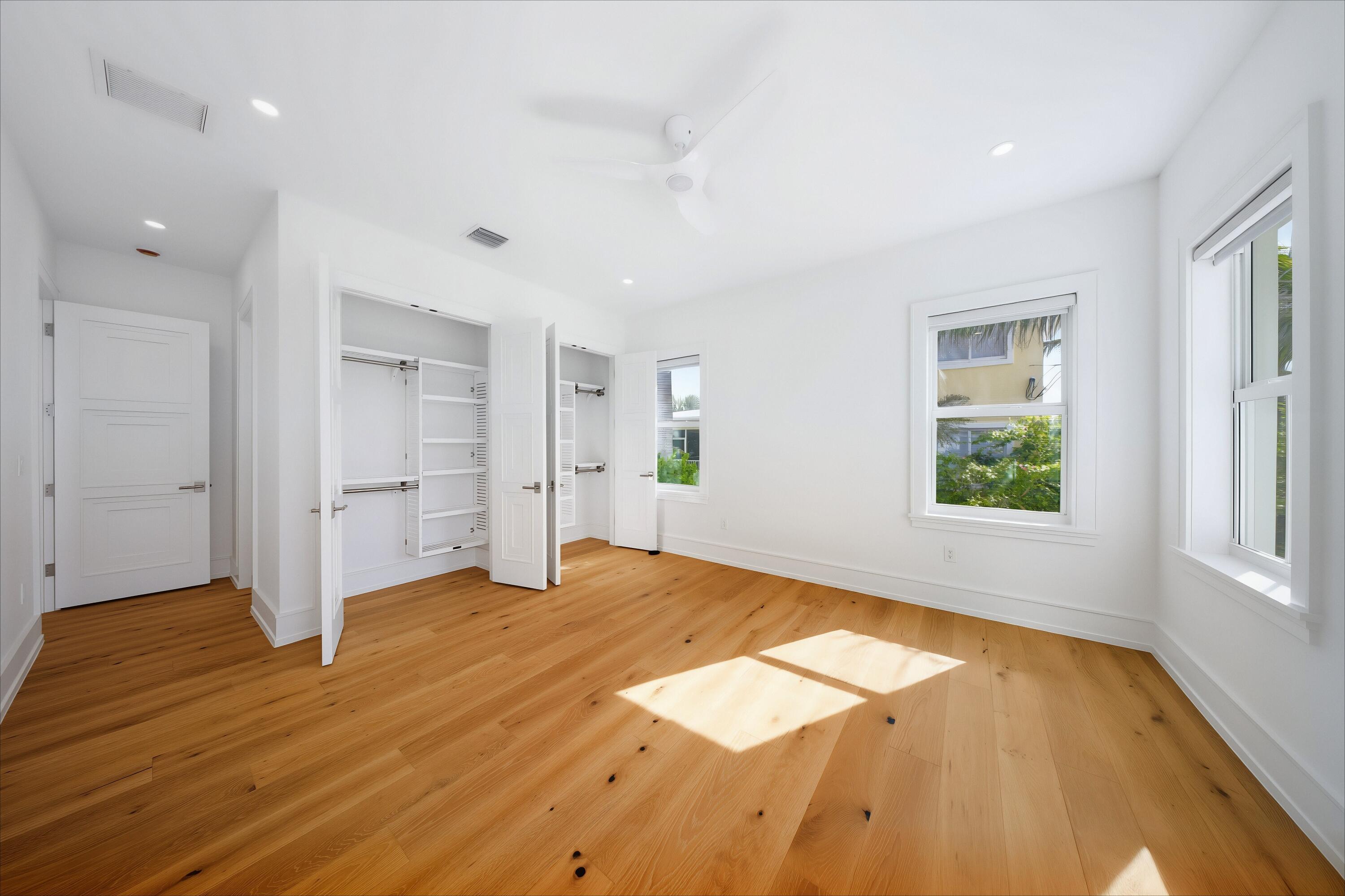 17162 W Starfish Lane