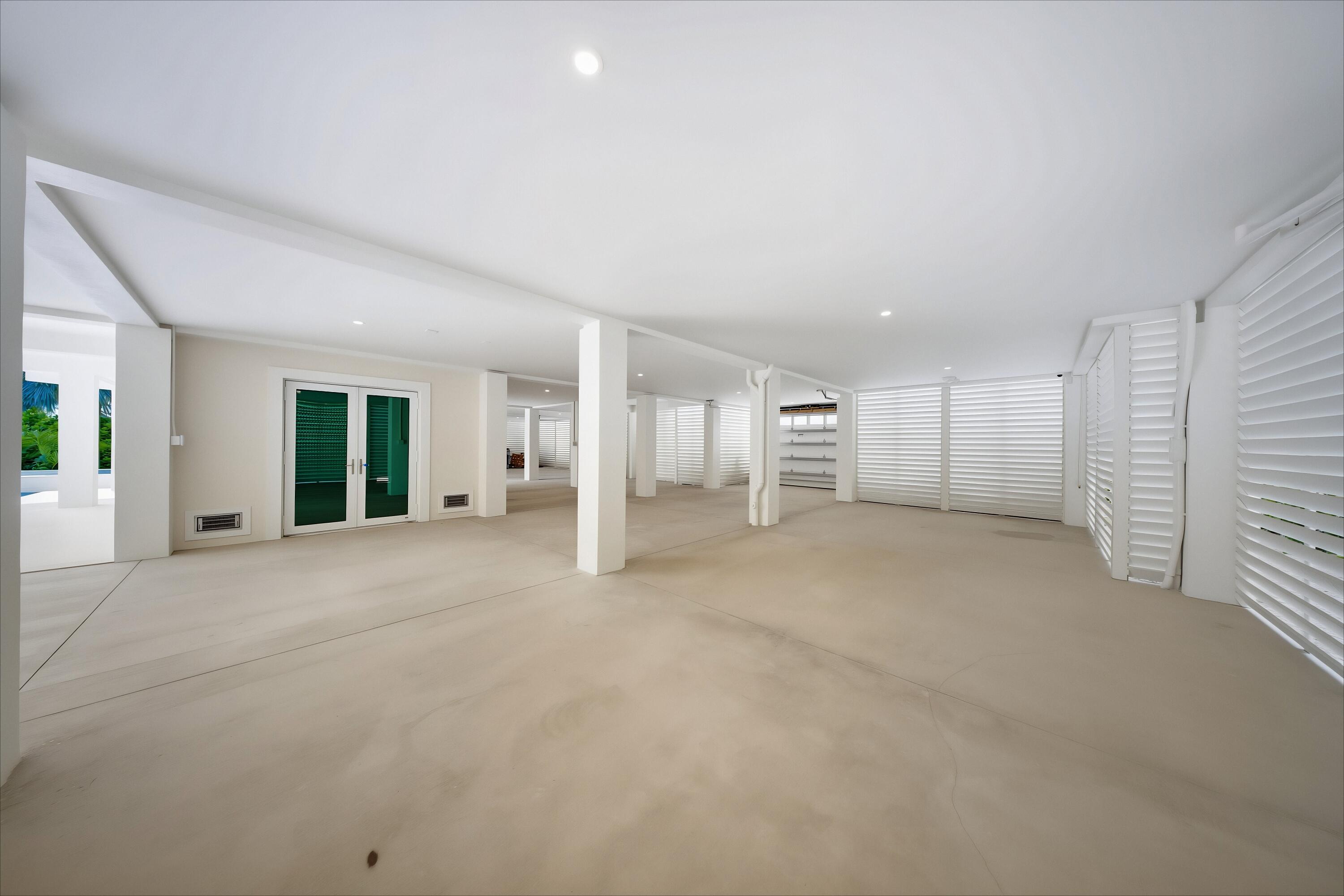 17162 W Starfish Lane