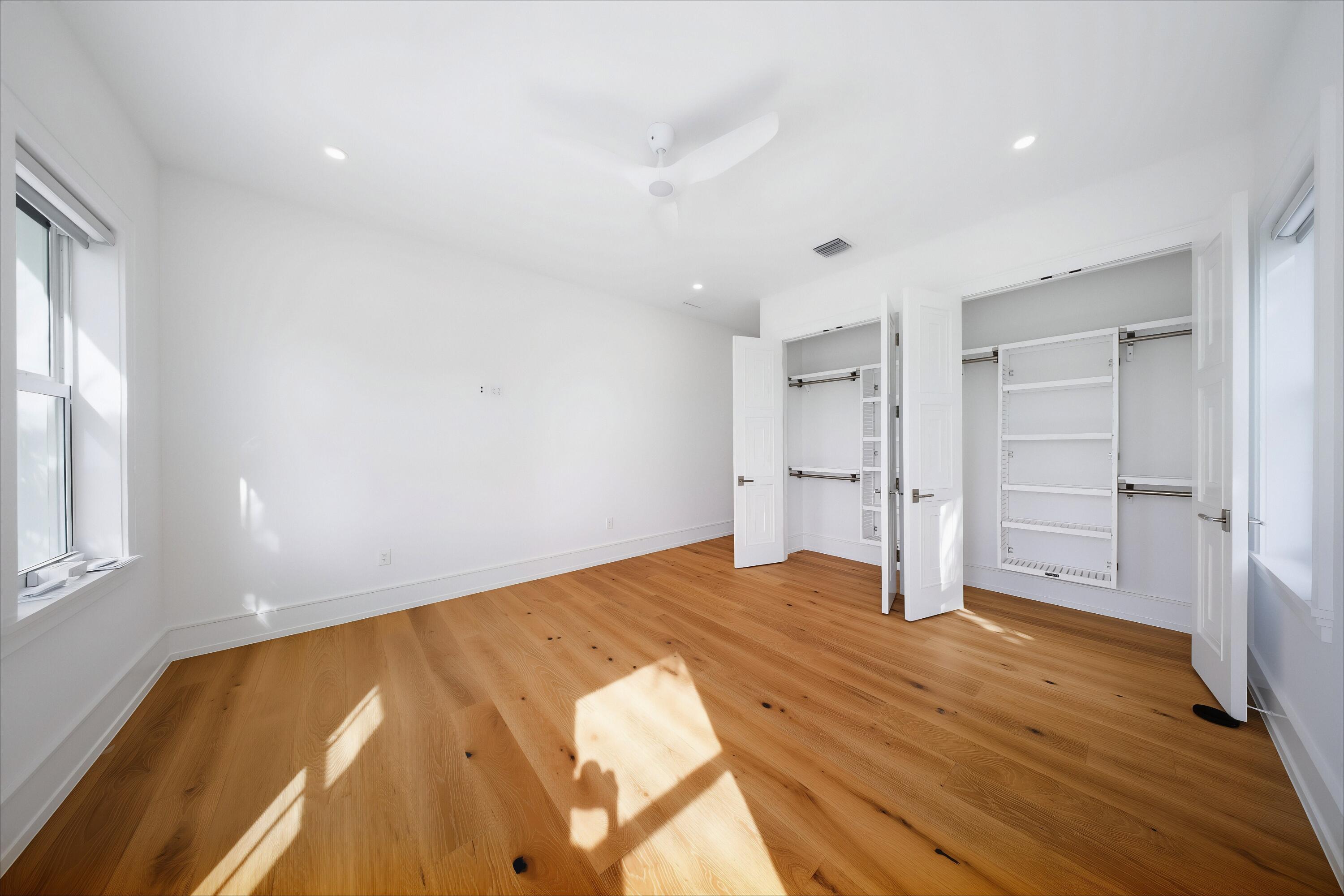 17162 W Starfish Lane