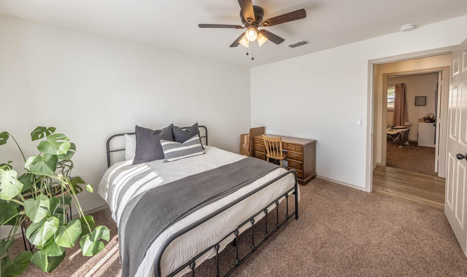 6 Cottonwood Lane