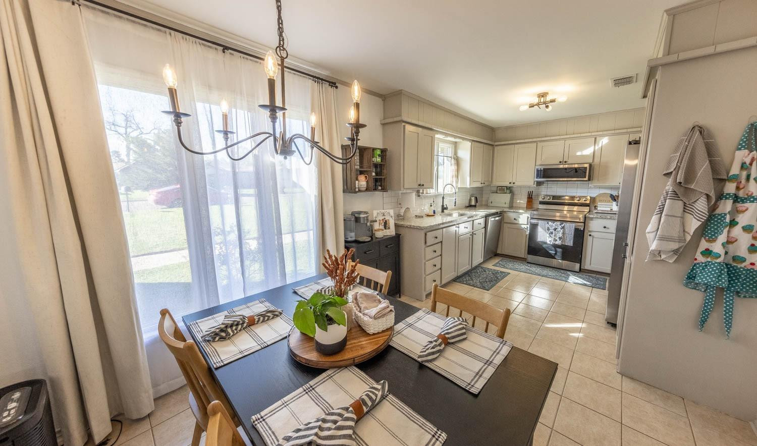 6 Cottonwood Lane