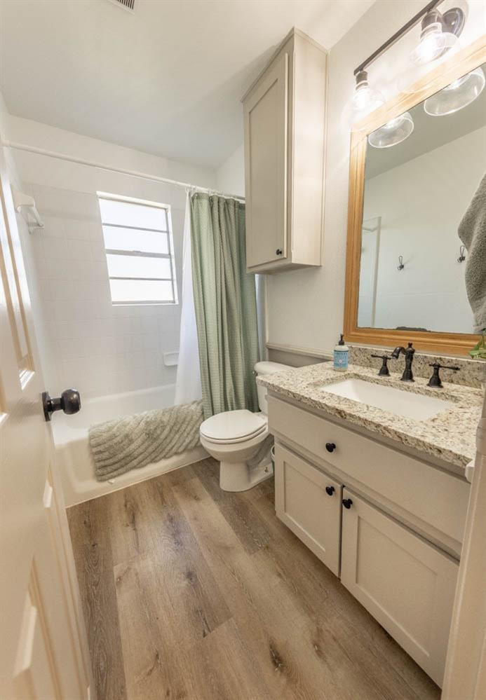6 Cottonwood Lane