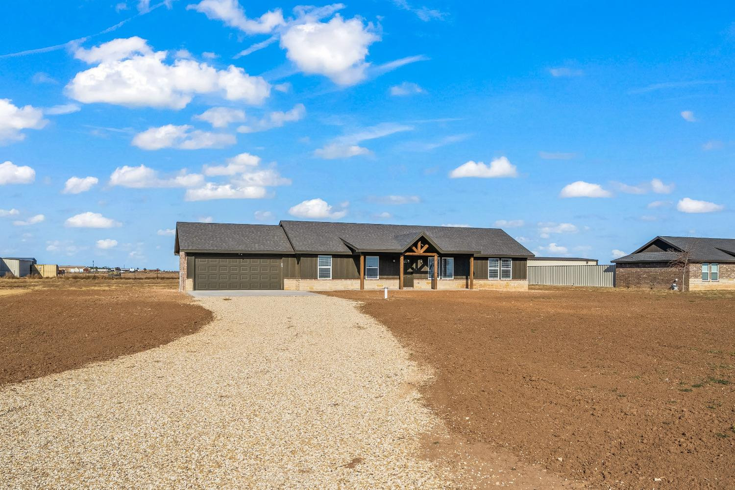 7321 E County Road 6000