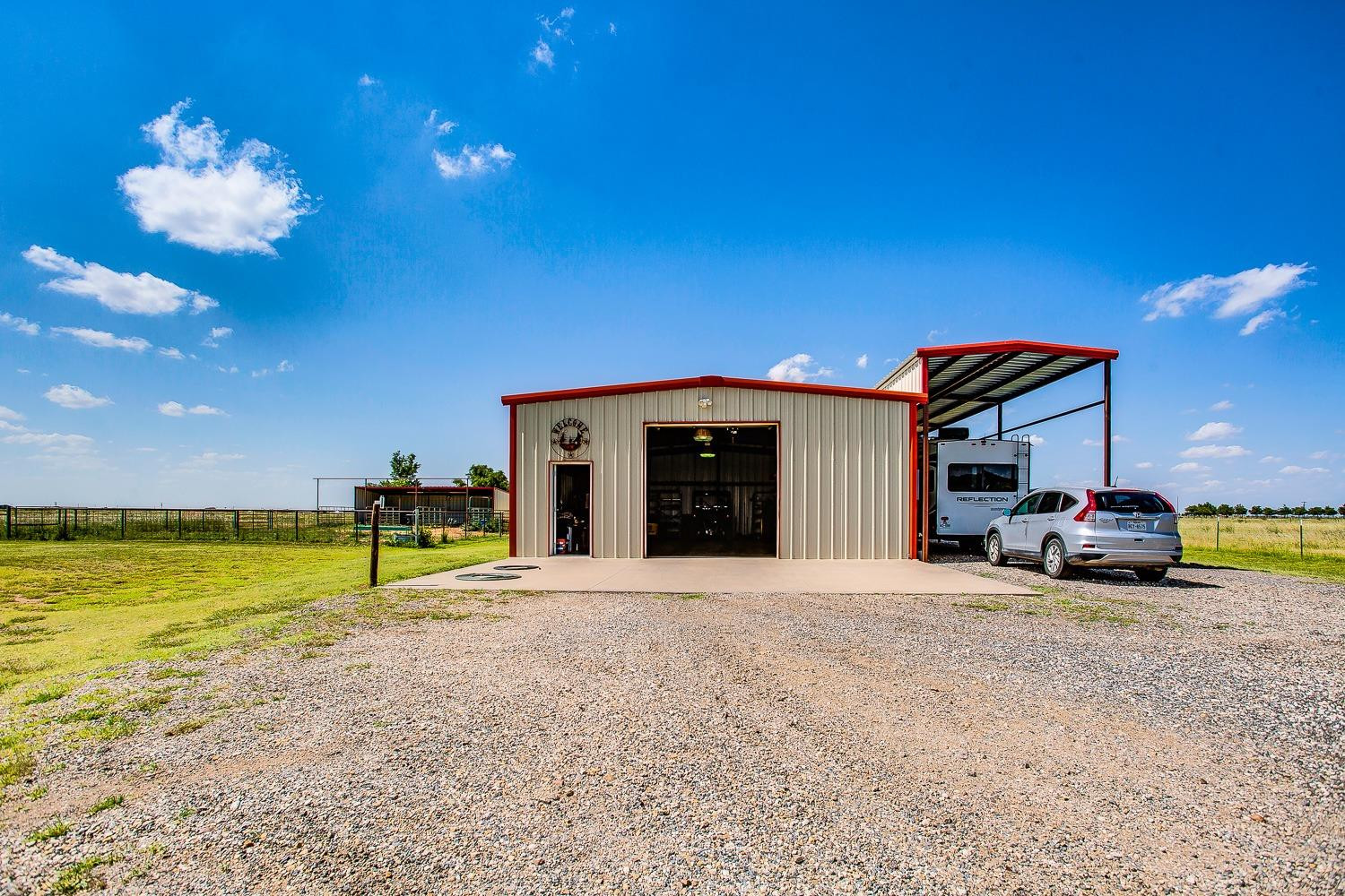 8711 E County Road 6000