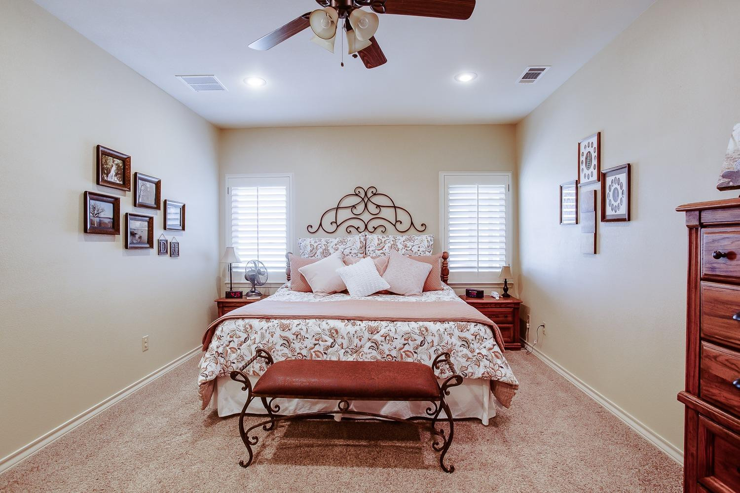 8711 E County Road 6000